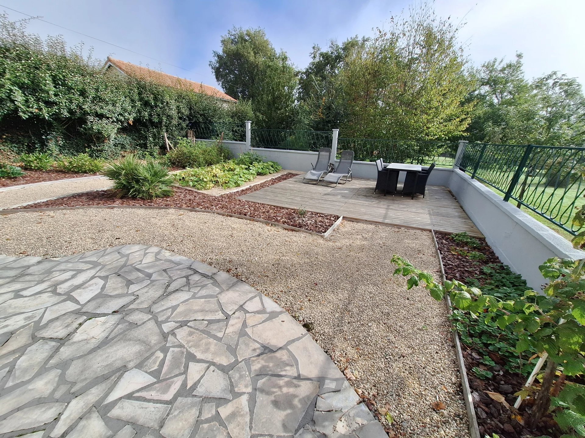 Beautiful rural home with small lake, Poitou-Charentes – France – BVI82714