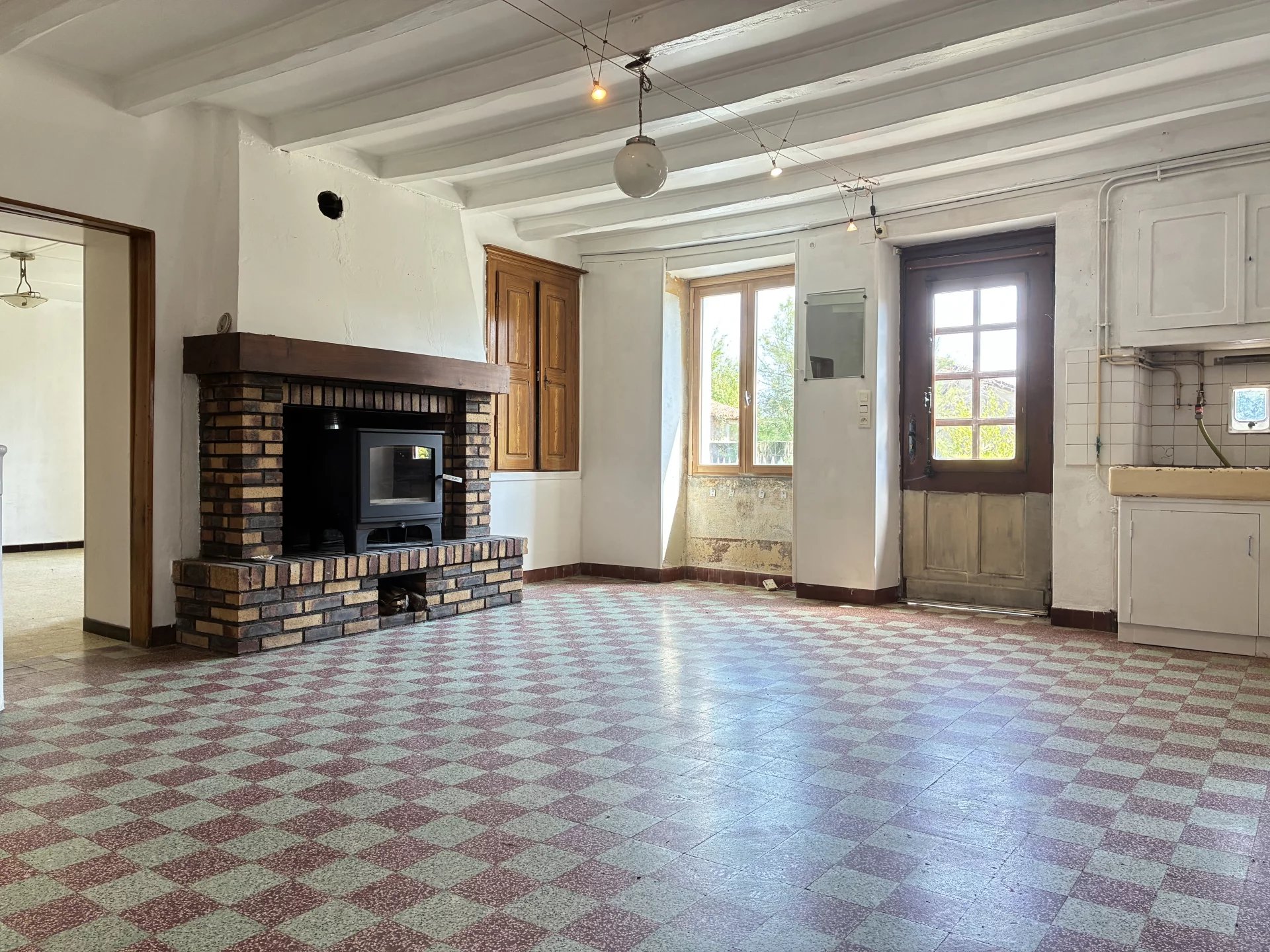 Large traditional farmhouse with outbuildings, Poitou-Charentes – France – BVI83050