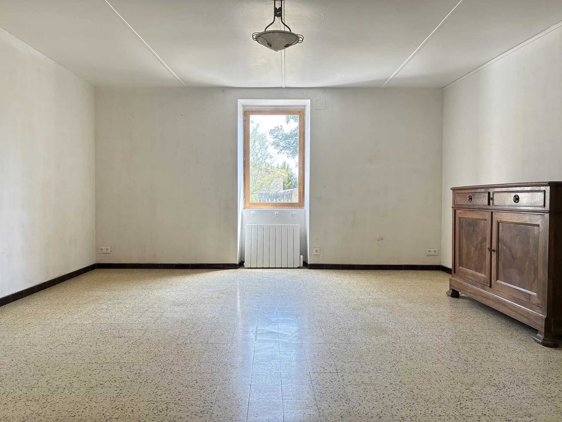 Large traditional farmhouse with outbuildings, Poitou-Charentes – France – BVI83050