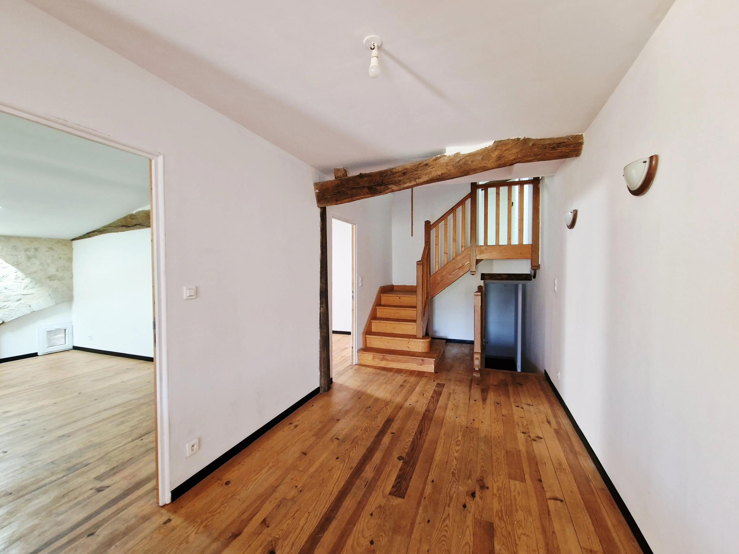 Spacious Property with Potential, Aquitaine – France – BVI82110