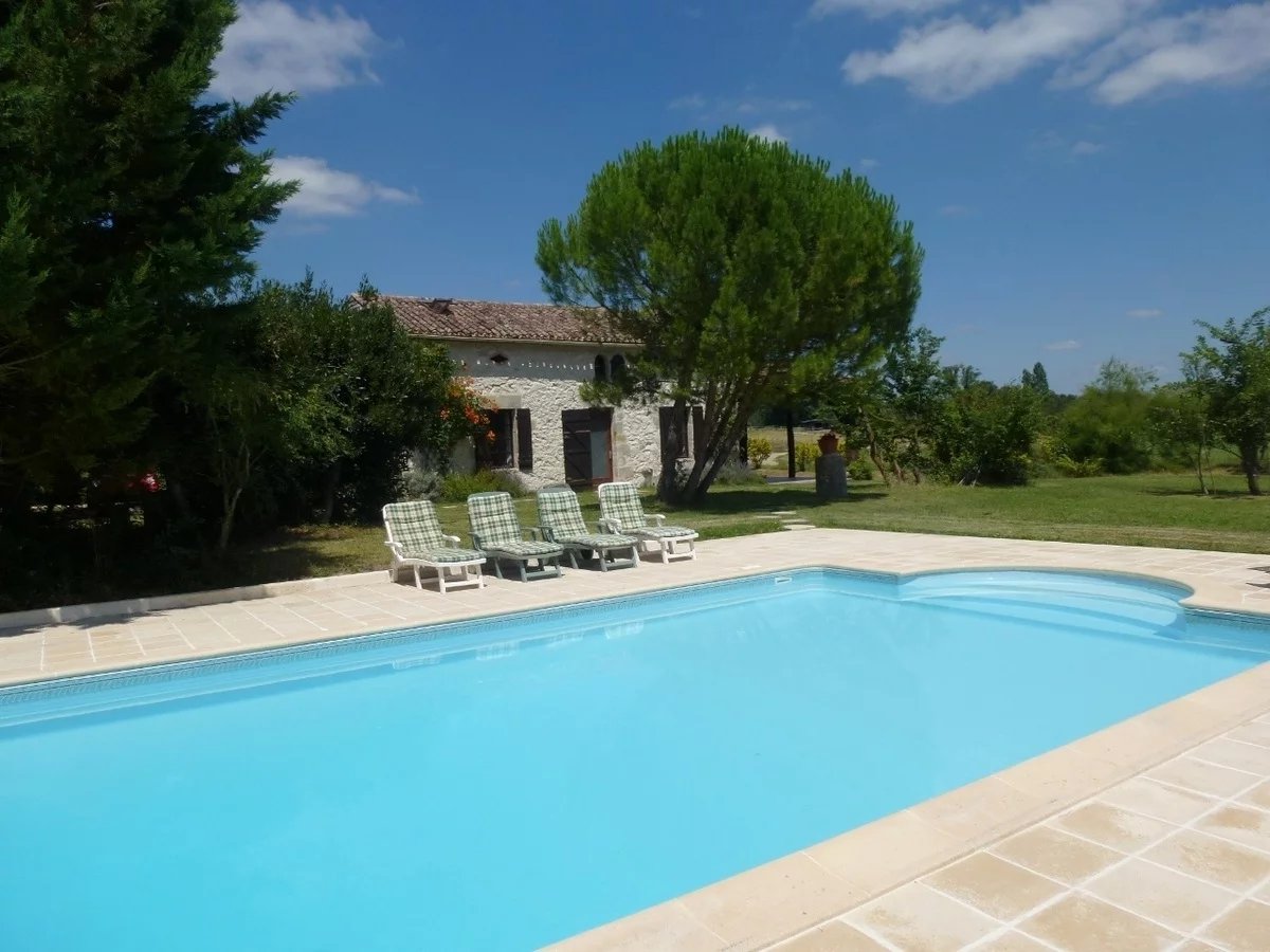 4 bed equestrian property with pool and countryside views, Aquitaine – France – BVI80543