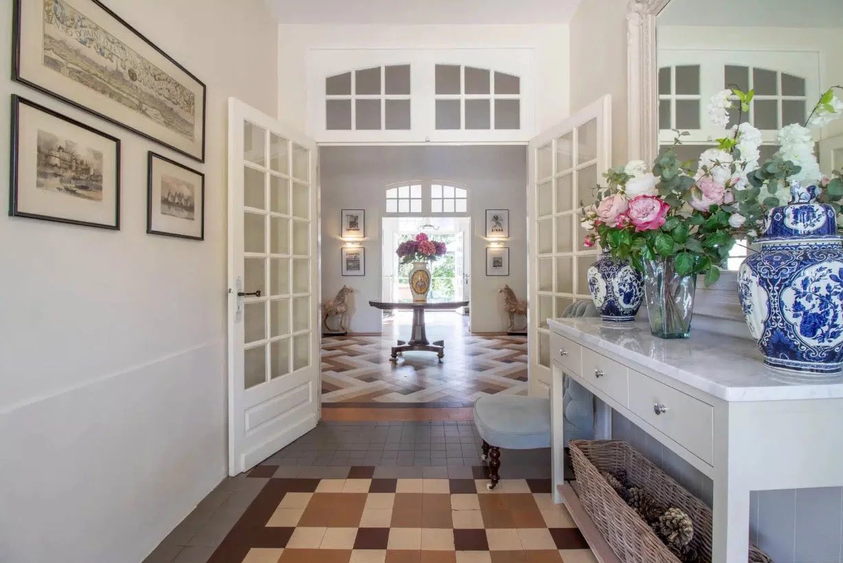 A Classic French Manor and Gîtes Overlooking the Dordogne, Aquitaine – France – BVI77446