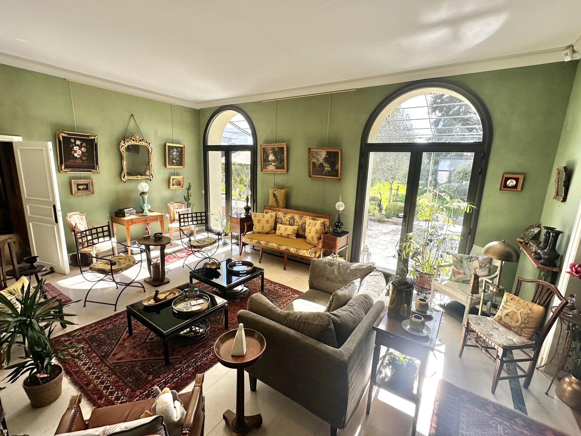 Spacious Charentaise Home – 8 Beds, Endless Potential, Poitou-Charentes – France – BVI82648