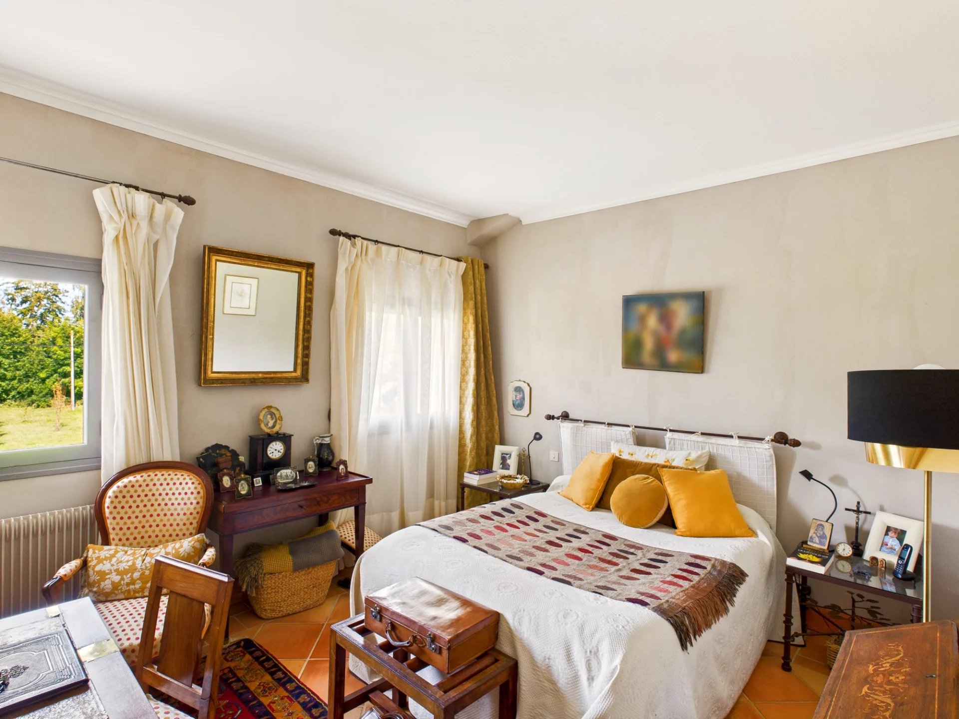 Spacious Charentaise Home – 8 Beds, Endless Potential, Poitou-Charentes – France – BVI82648