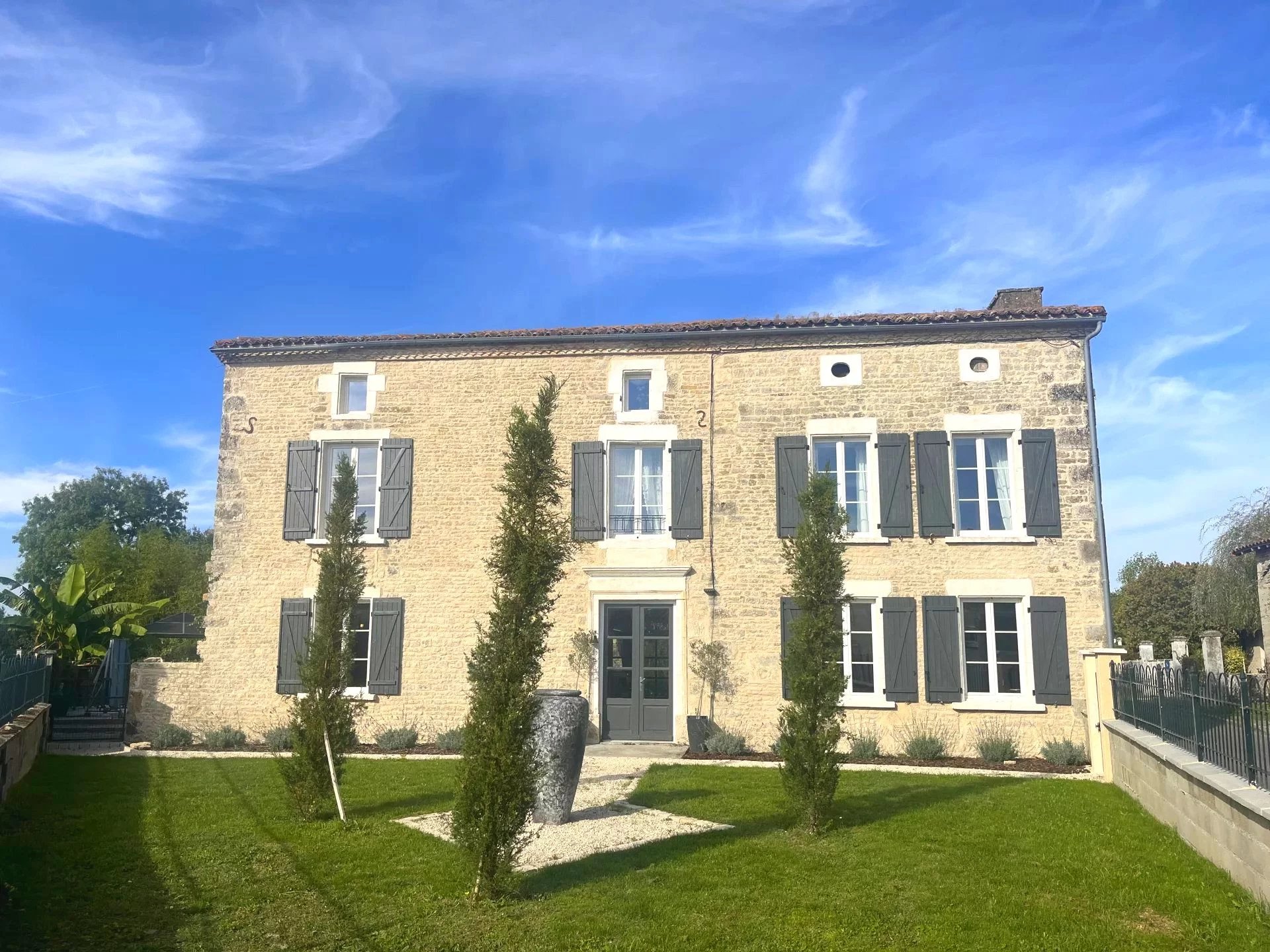 Fabulous Four-Bedroom Village House, Poitou-Charentes – France – BVI65714