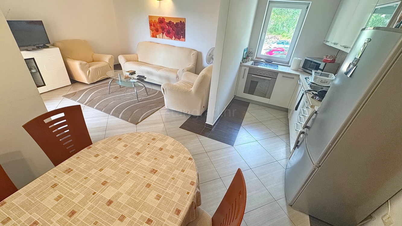 2 bedroom apartment in Dobrinj, Croatia – 103486