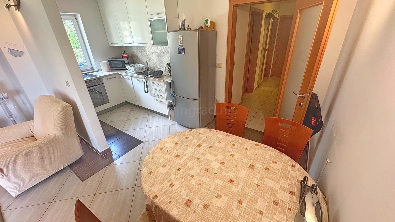 2 bedroom apartment in Dobrinj, Croatia – 103486