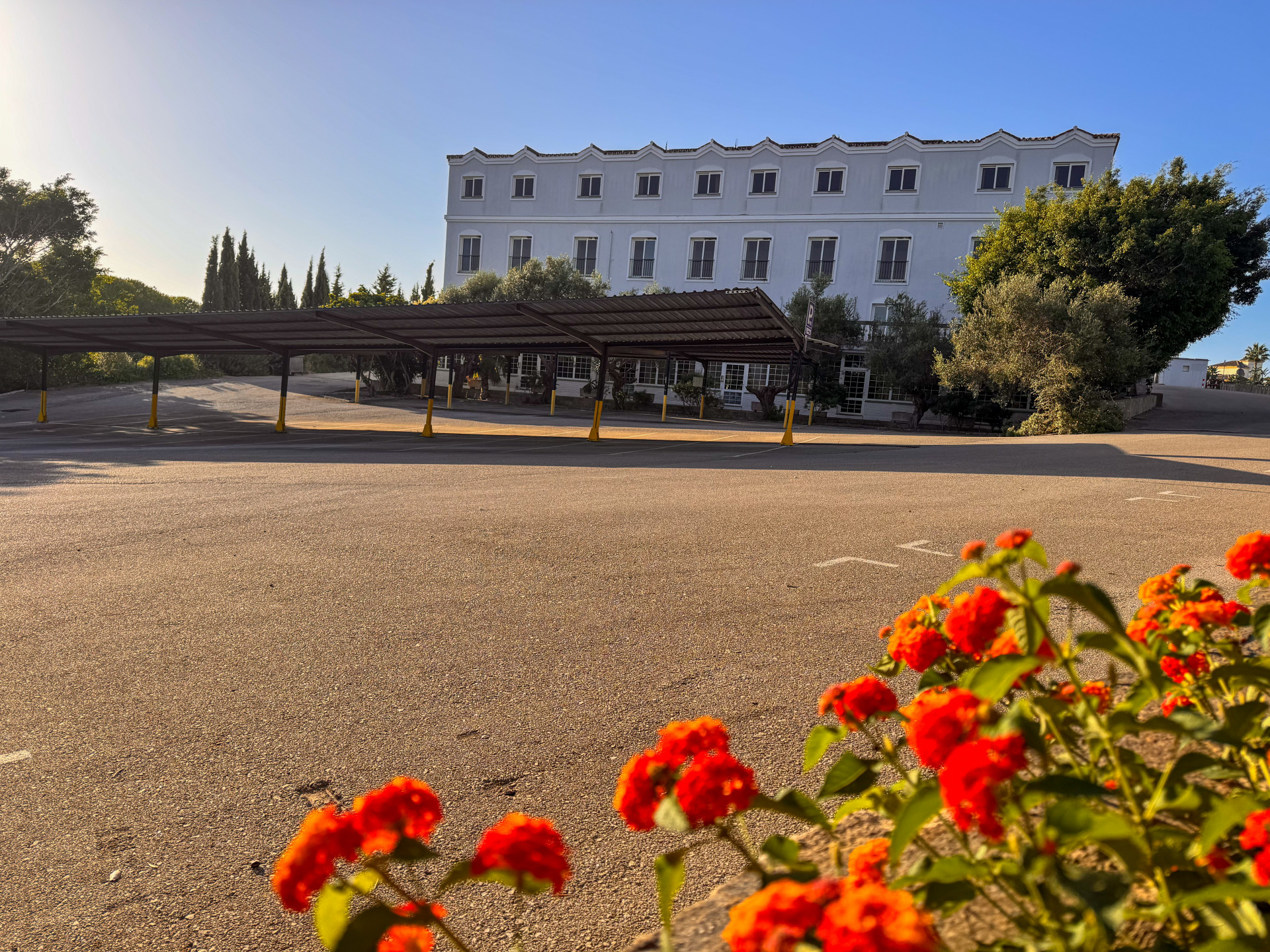 84 bedroom Hotel in San Roque, Cadiz, Spain – 428-04881P