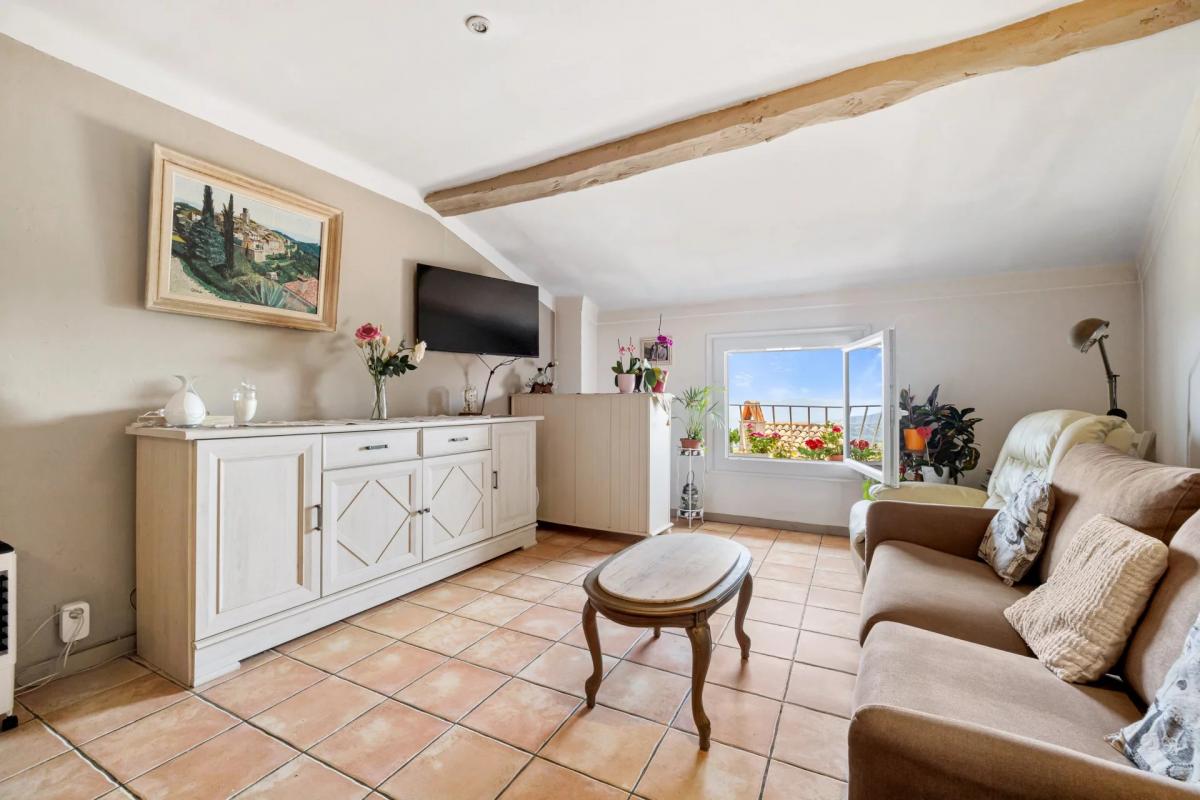 2 bedroom t4 in Châteauneuf-grasse, Alpes-Maritimes, France – 12030375148