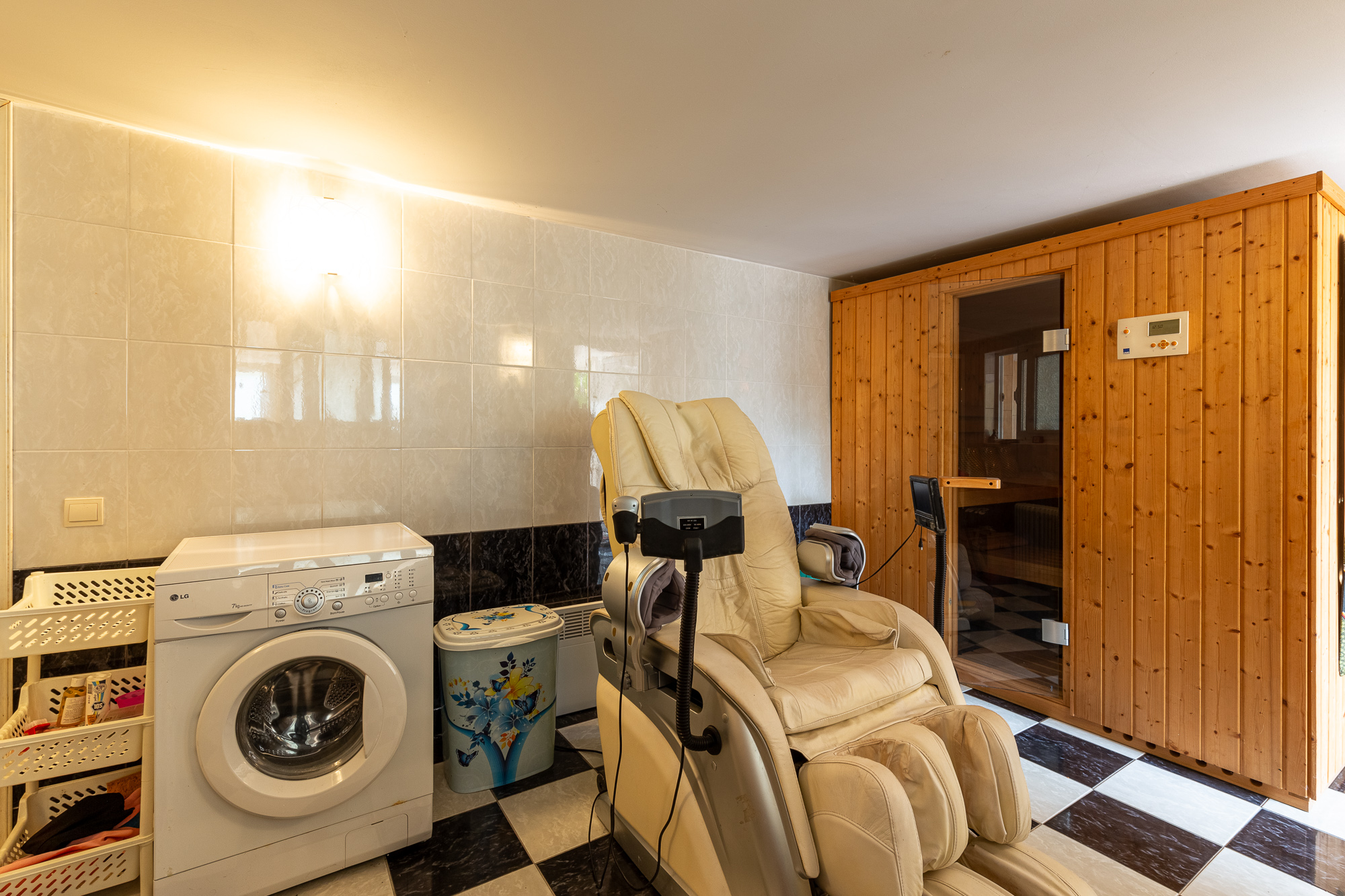 3 bedroom House in Kumbor, Montenegro – CMM53208