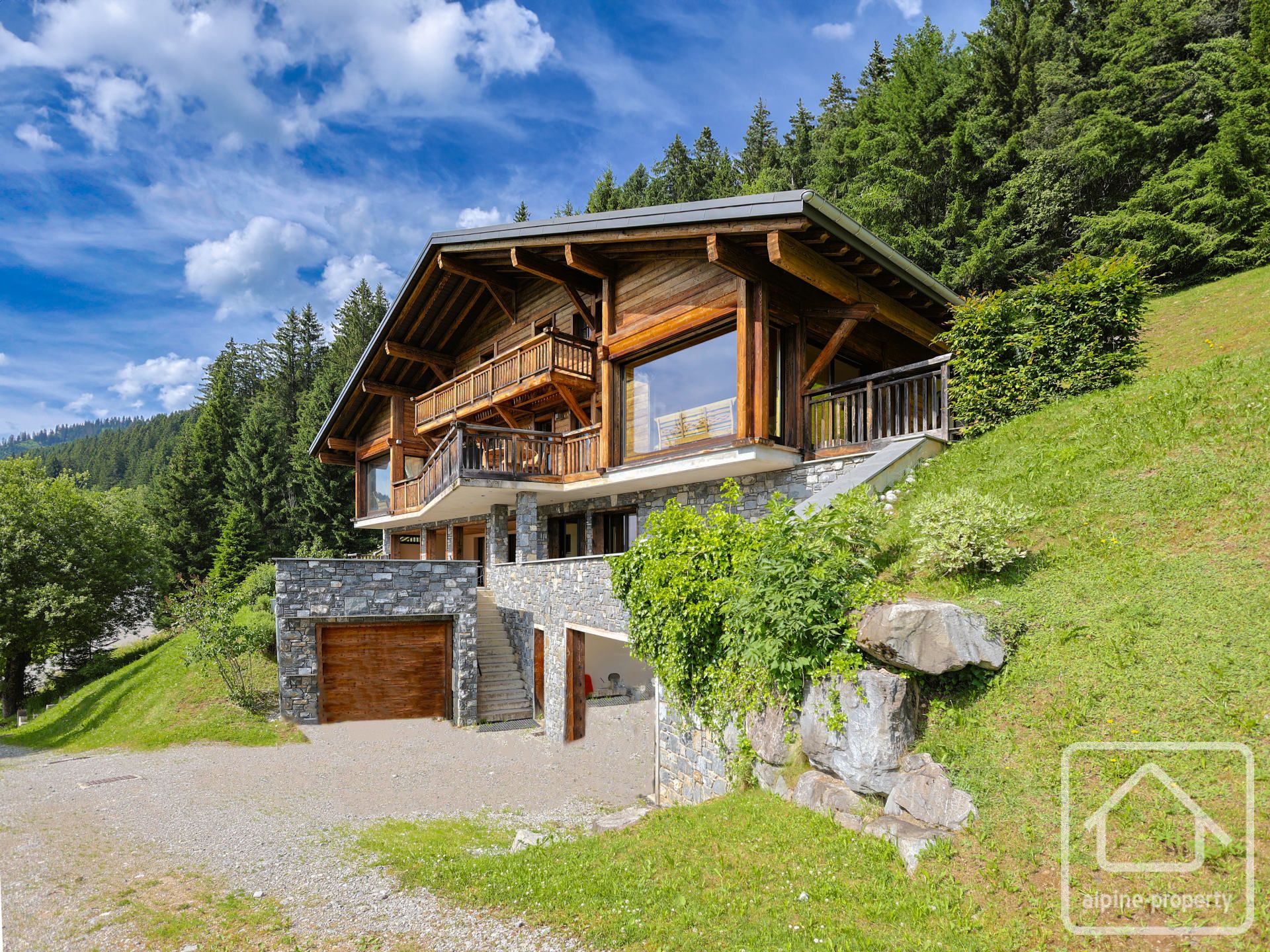 A Stunning, Modern Chalet Built To The Highest Of Specifications, With Incredible Panoramic Views Across The Valley. – CHALETPETITCHATEL