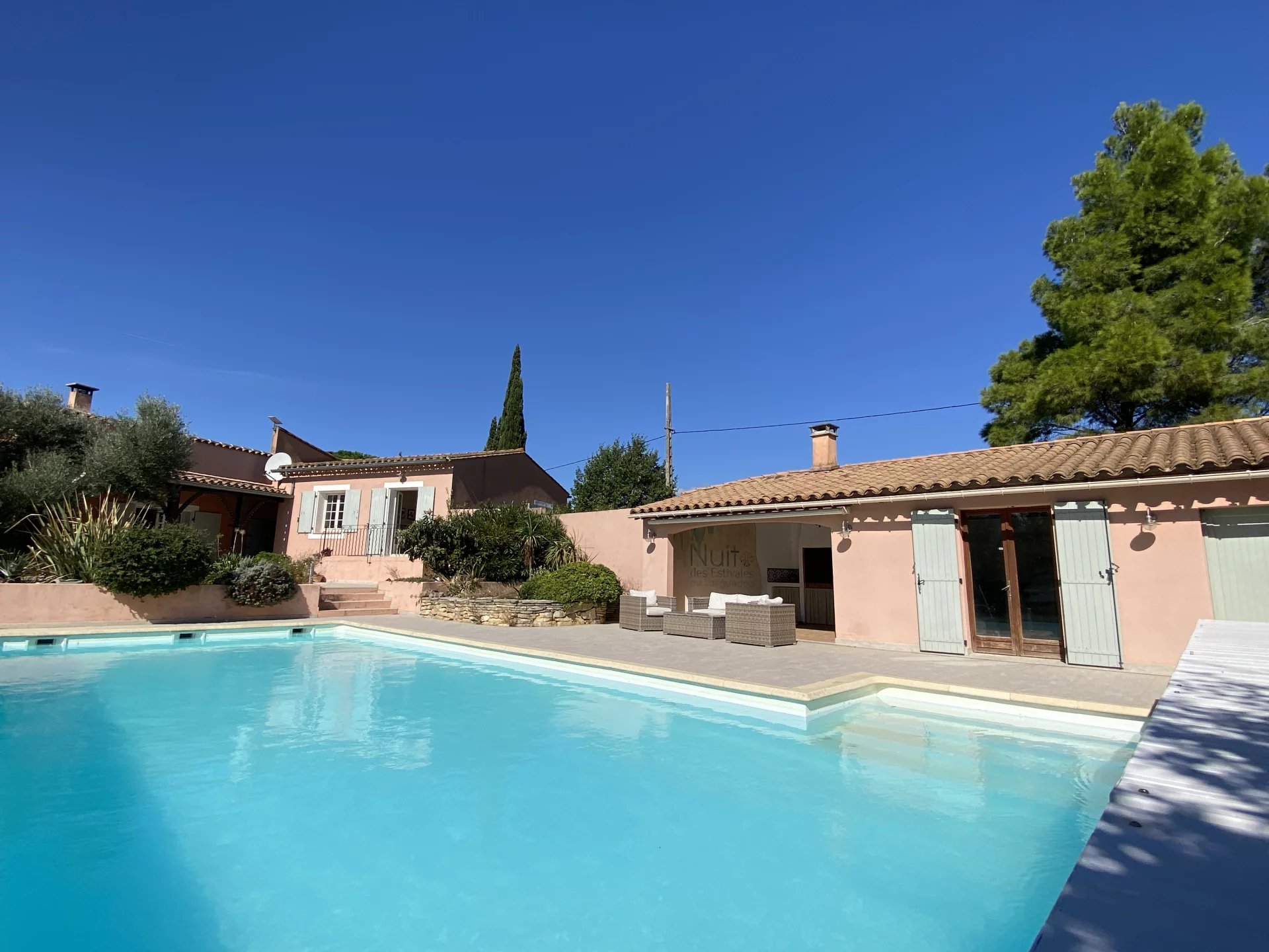 Beautiful 4 bedroom villa in Marseillette, with pool and gardens giving on to Canal du Midi, Languedoc-Roussillon – France – BVI82969
