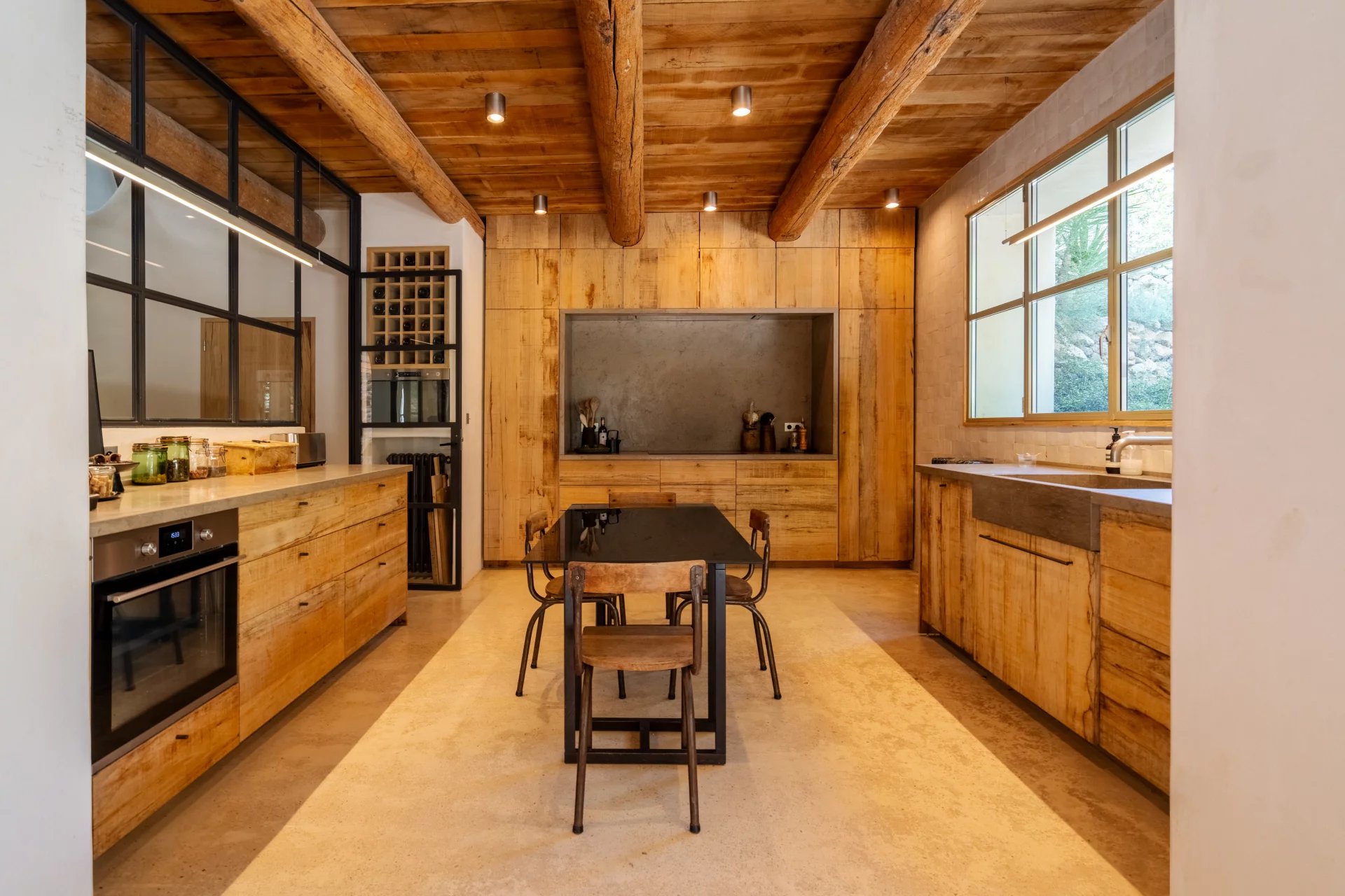 Magnificent 17th century Bastide, Provence-Alpes-Côte d’Azur – France – BVI76600