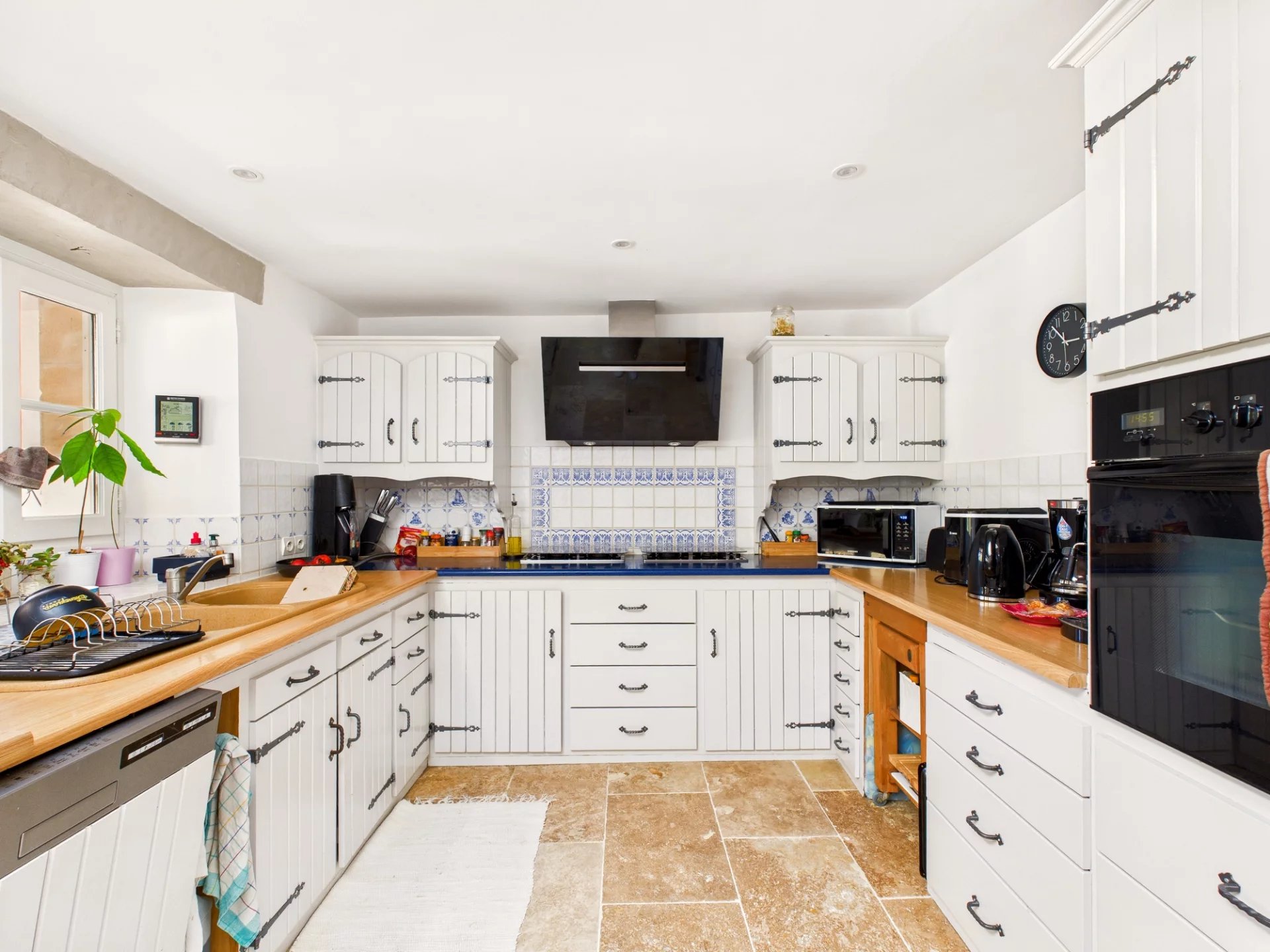 Beautifully renovated property with 5ha of land – not to be missed!, Poitou-Charentes – France – BVI82361