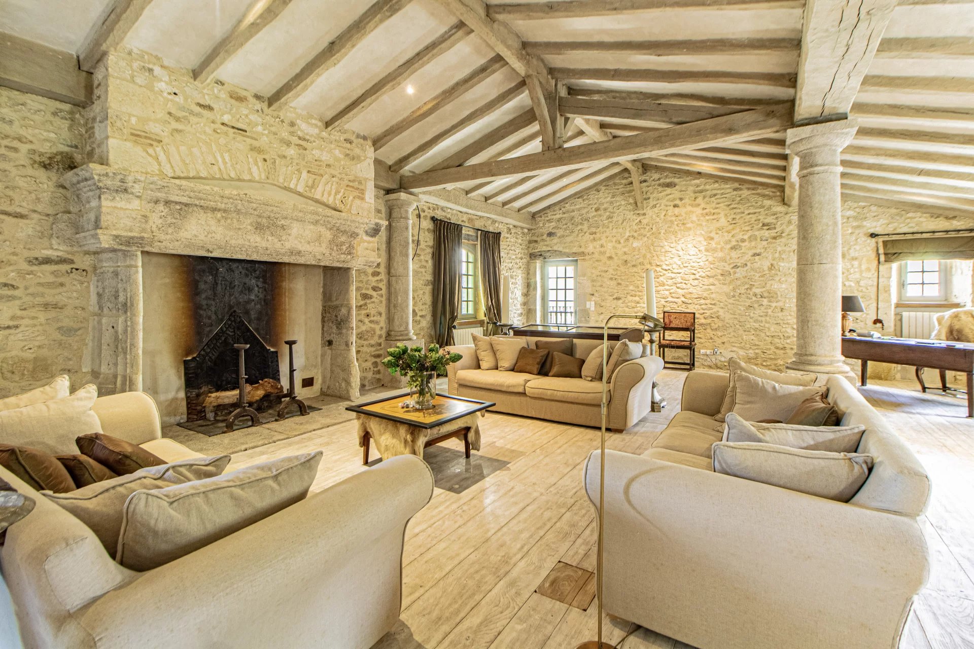 Beautiful estate with guest accommodation and swimming pools nestled in a unique environement, Aquitaine – France – BVI76604