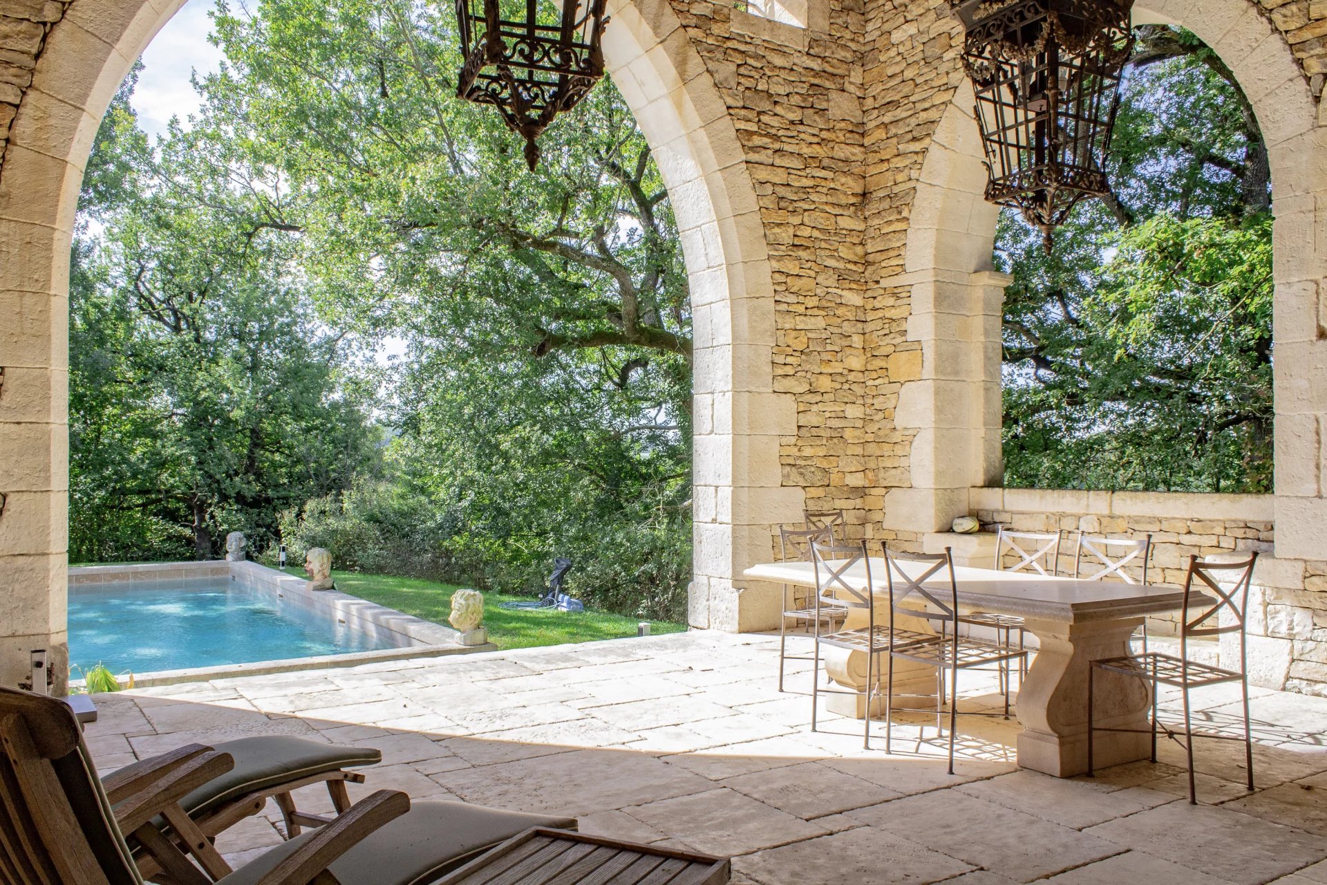 Beautiful estate with guest accommodation and swimming pools nestled in a unique environement, Aquitaine – France – BVI76604