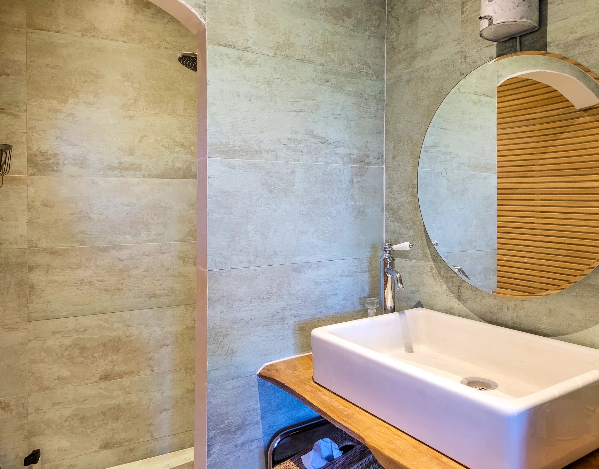 Charming 6-Bedroom Country Home with Land and Outbuildings, Midi-Pyrénées – France – BVI82583