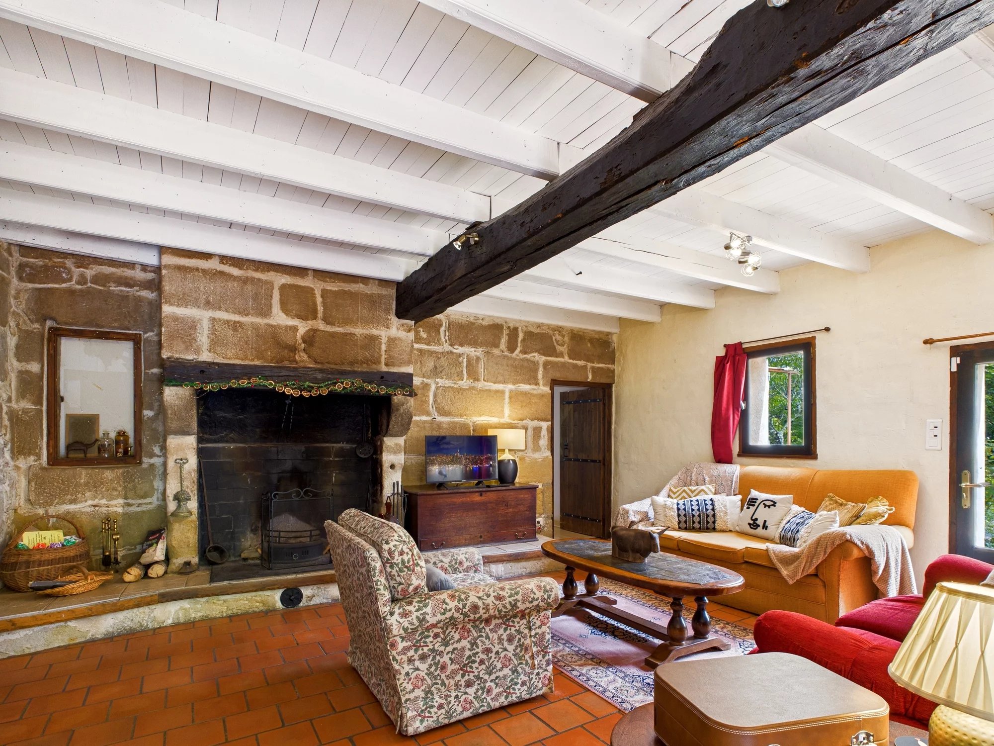 Charming Family Home with Outbuildings in a Peaceful Setting, Aquitaine – France – BVI82712