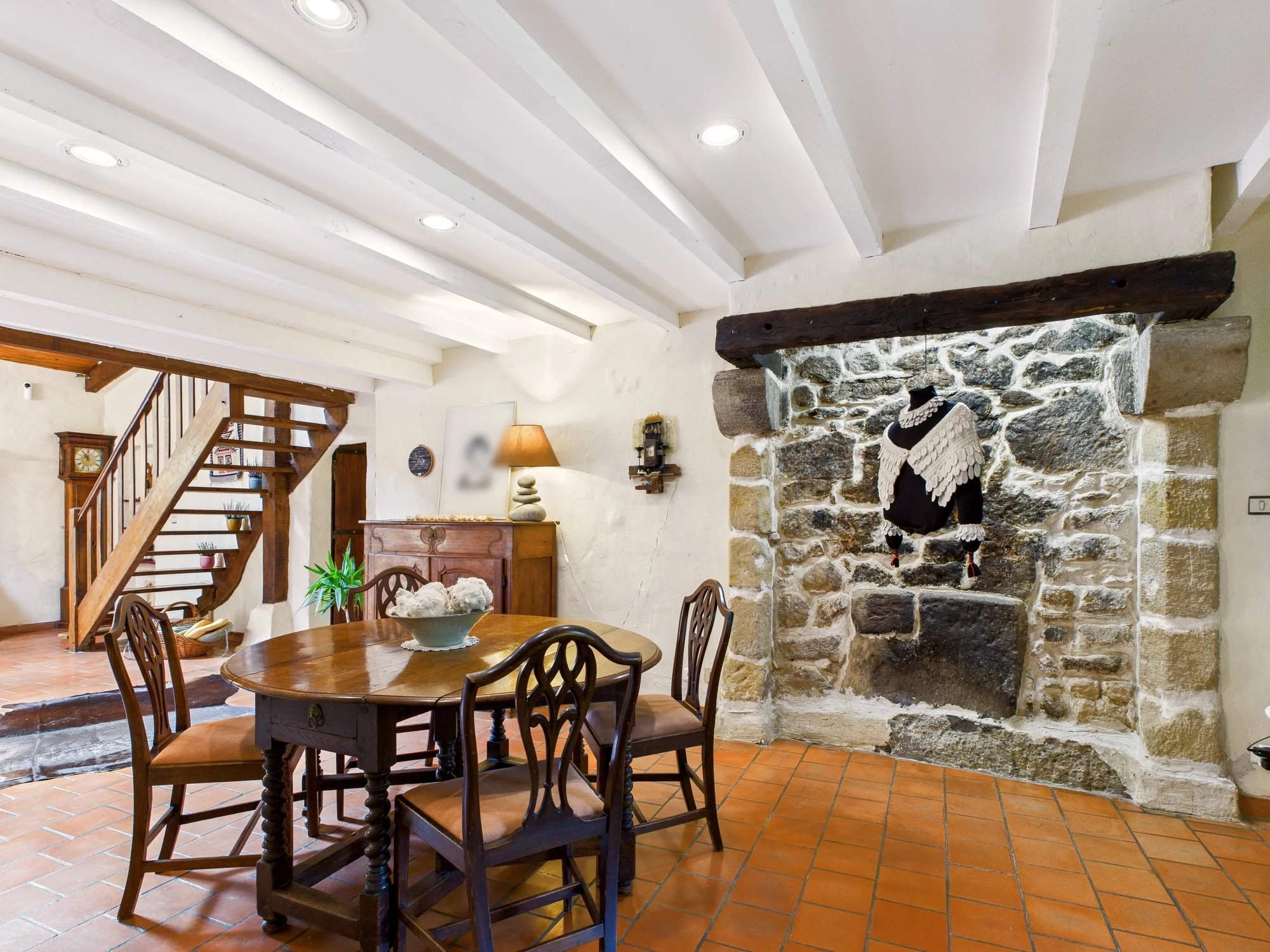 Charming Family Home with Outbuildings in a Peaceful Setting, Aquitaine – France – BVI82712