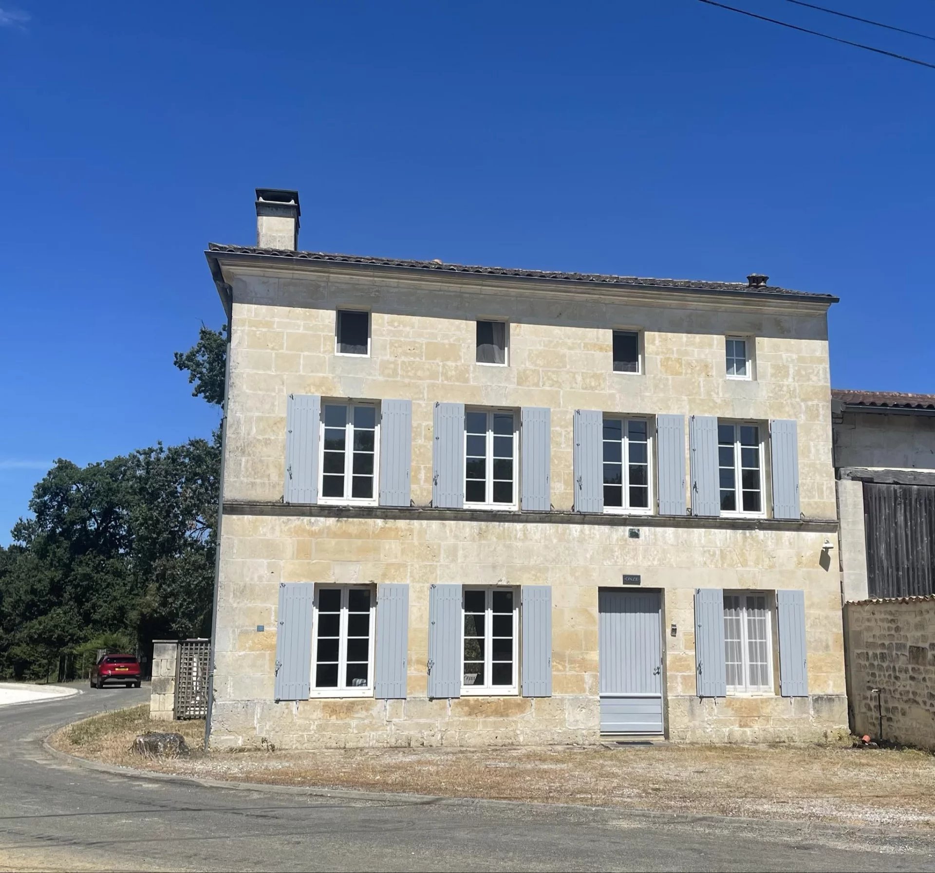 4 Bedroom house close to Jonzac with pool, Poitou-Charentes – France – BVI65804