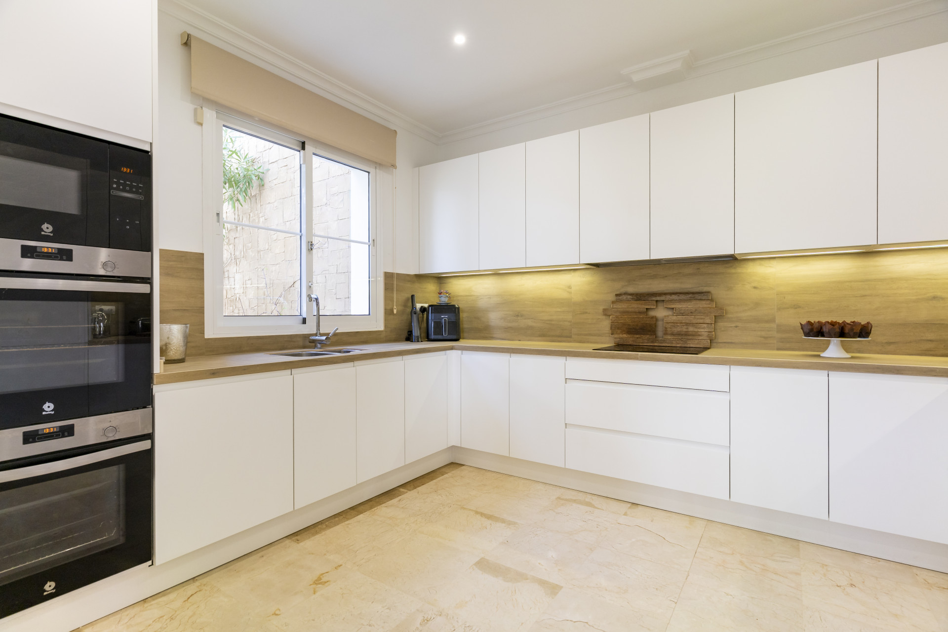 3 bedroom House in Istan, Malaga, Spain – 428-04884P