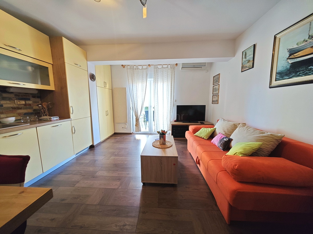 1 bedroom apartment in Omišalj, Croatia – 103497