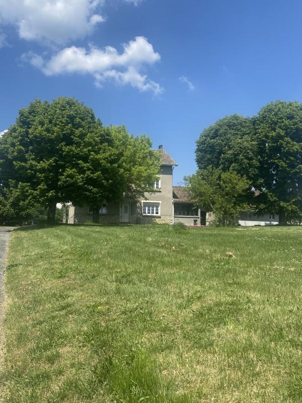 6 bedroom maison de campagne in Brantome, Dordogne, France – C0975C329EEC45B9