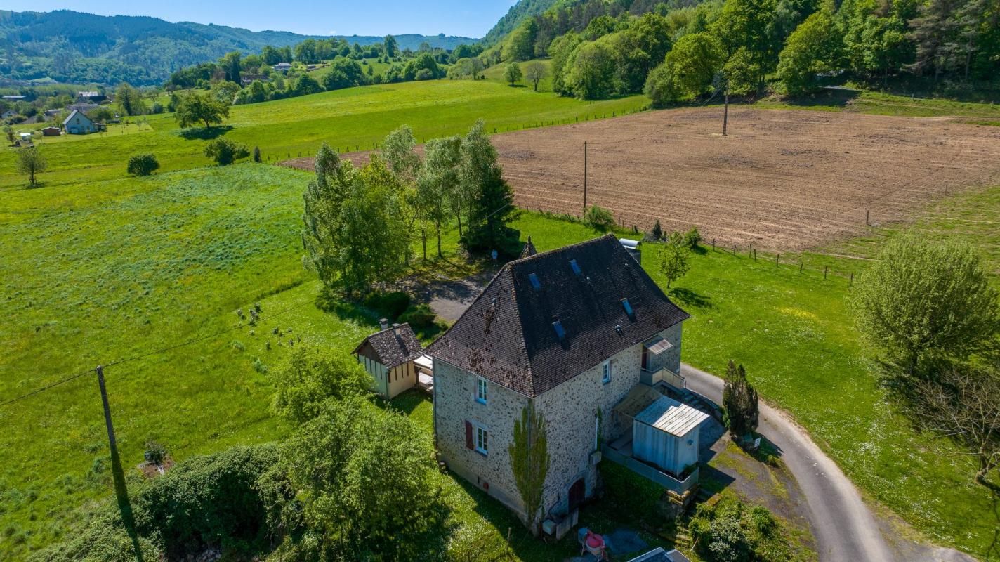 8 bedroom maison in Argentat, Corrèze, France – C061D40C65394FA7
