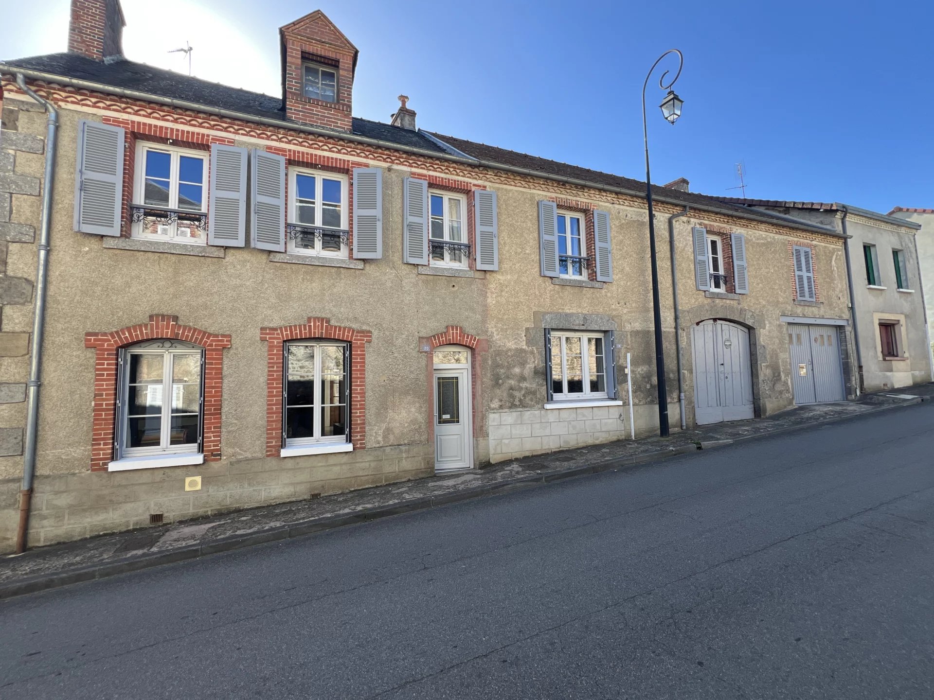 Large 4 bedroom townhouse, Limousin – France – BVI83145