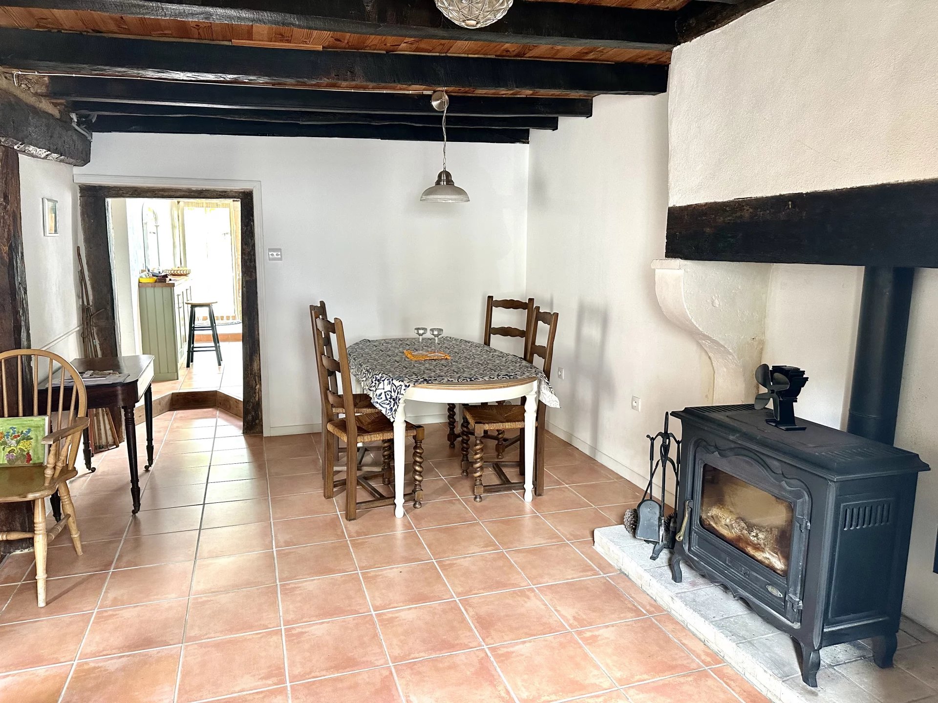 Charming renovated stable cottage, Poitou-Charentes – France – BVI82843