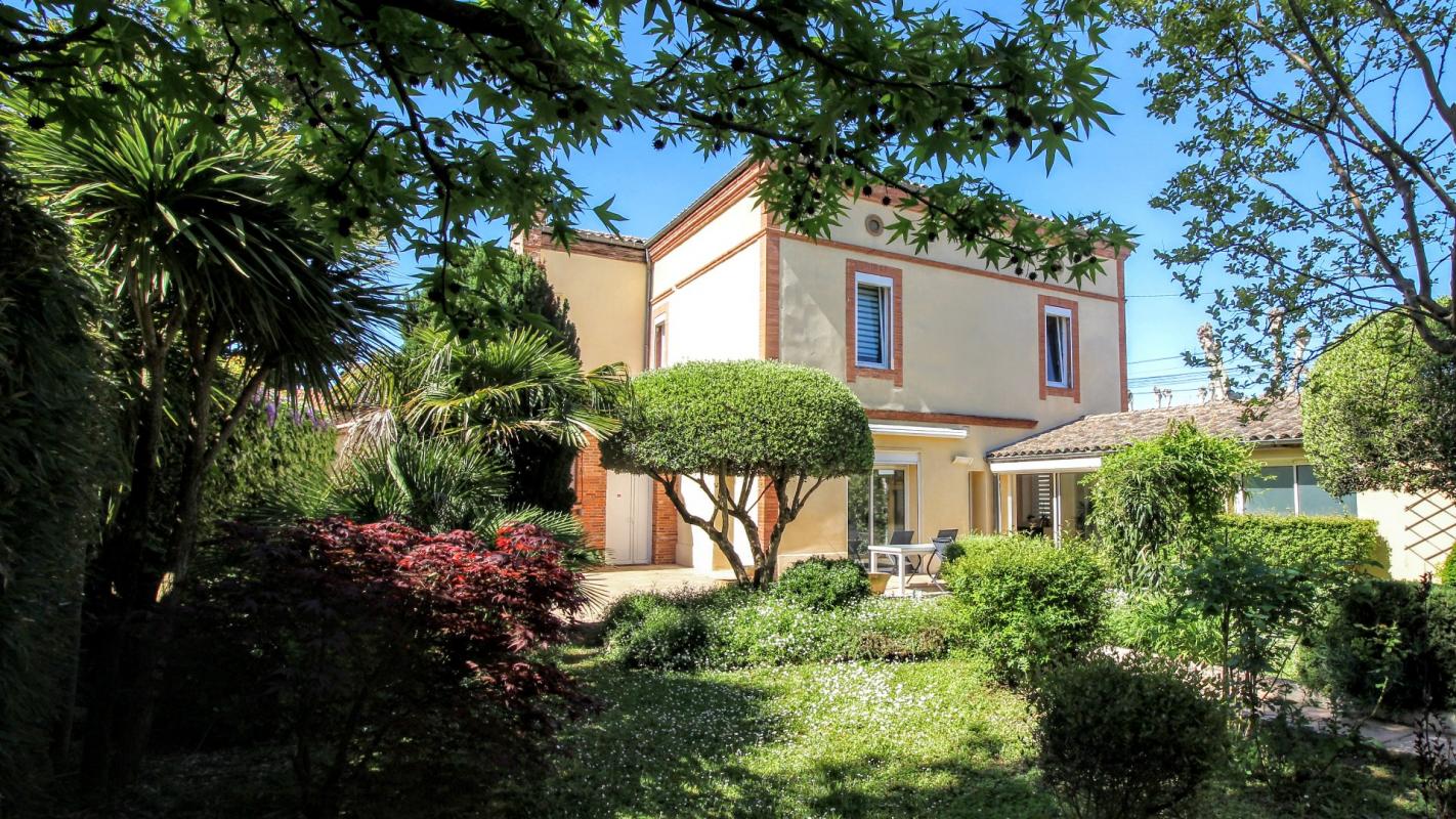 5 bedroom maison bourgeoise in Castelsarrasin, Tarn-et-Garonne, France – B5BC98F890704070