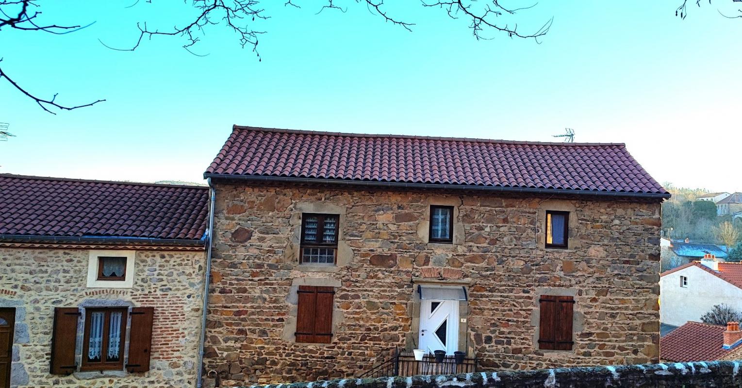 6 bedroom maison in Brioude, Haute-Loire, France – C53F012D133C4BDC