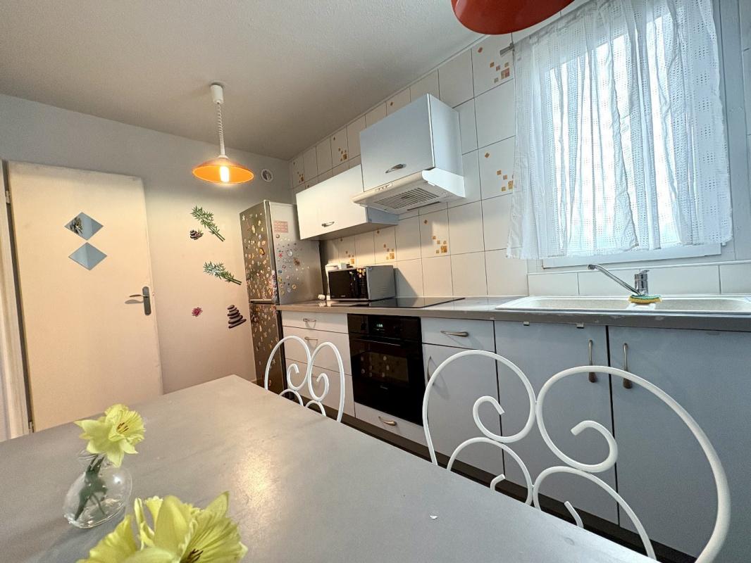 2 bedroom t3 in Aurillac, Cantal, France – 641A7D9F16164233