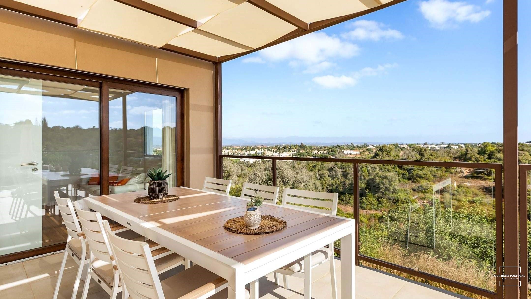 3 bedroom Villa in Estômbar E Parchal, Algarve, Portugal – OHP 001-527