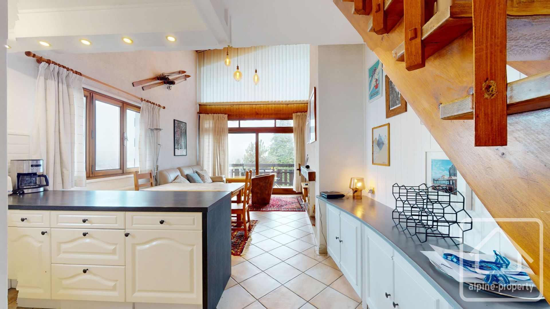 Central Apartment Close To The Ski Slopes, 3 Bedrooms, 2 Bathrooms, Balcony, Terrace, Cellar And Garage. – APPTLEPLENEY