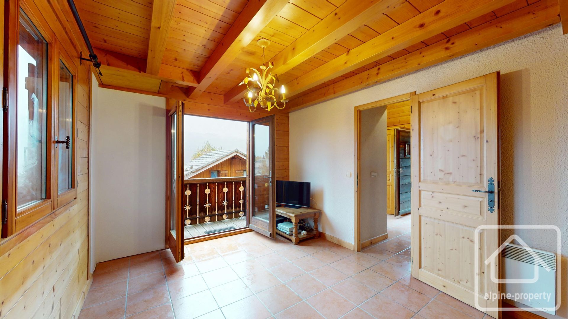 Sunny South-facing Chalet Above Verchaix With Terrace, Garden & Quality Finish, Ideal Alpine Retreat. – CHALETBUET