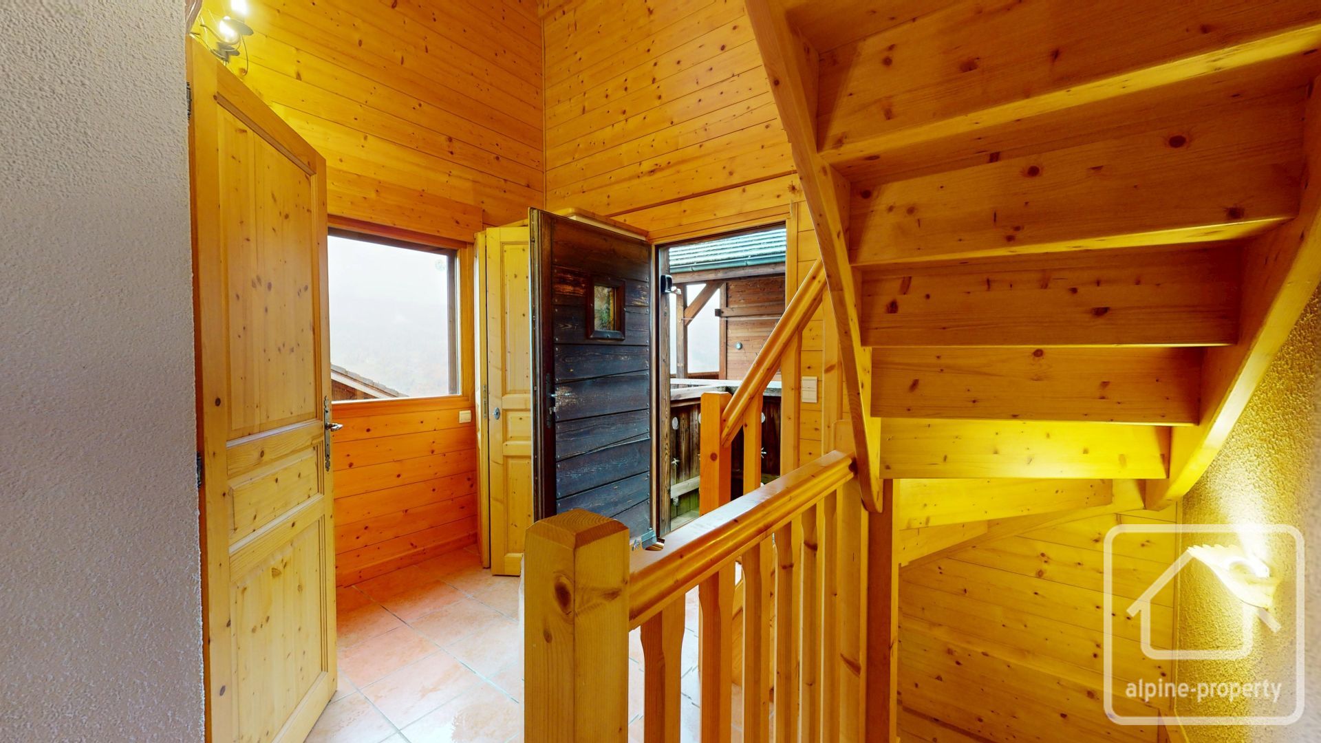 Sunny South-facing Chalet Above Verchaix With Terrace, Garden & Quality Finish, Ideal Alpine Retreat. – CHALETBUET