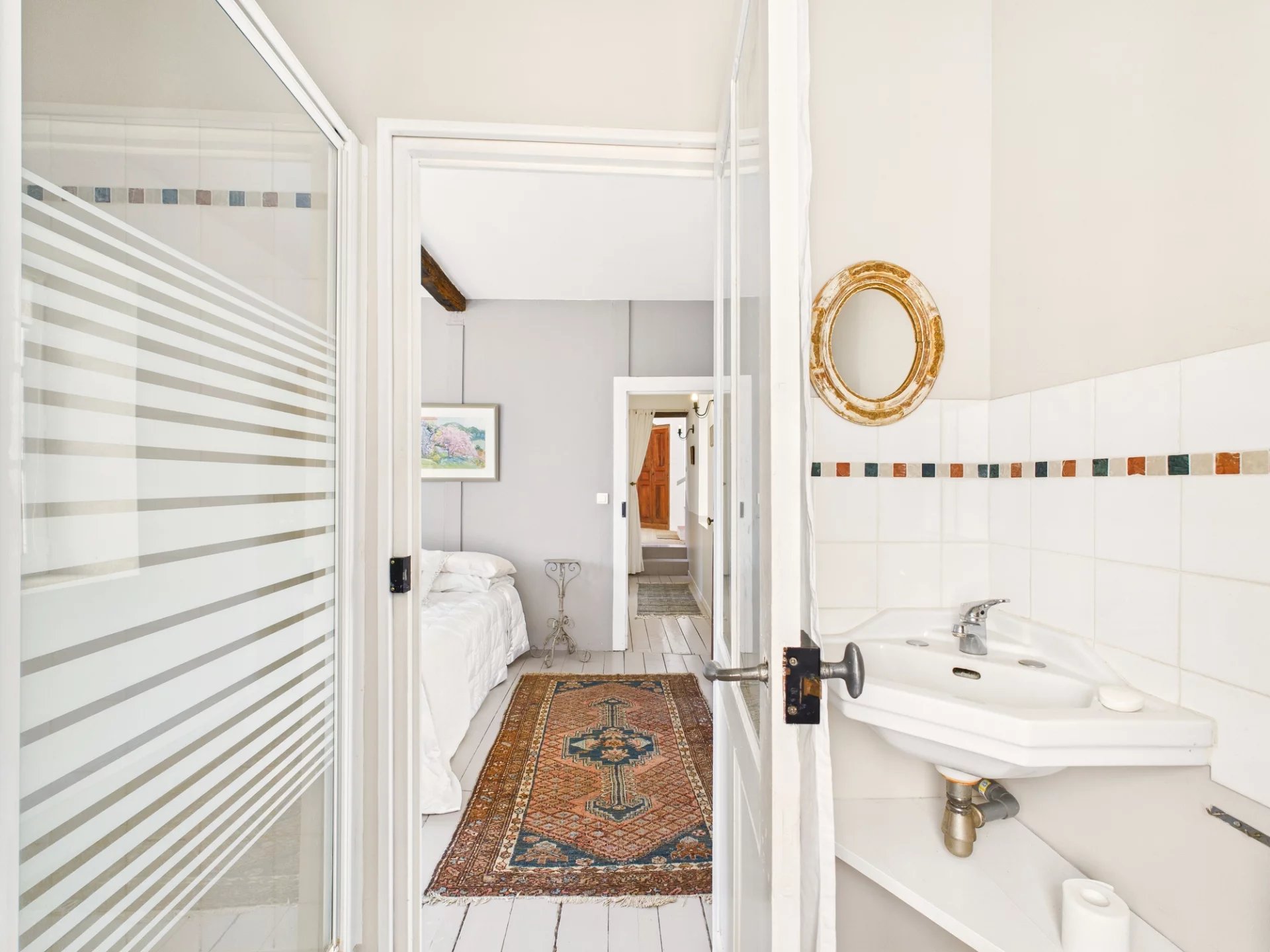 Lovely village house with courtyard in the heart of the medieval town of Penne d’Agenais, Aquitaine – France – BVI64731