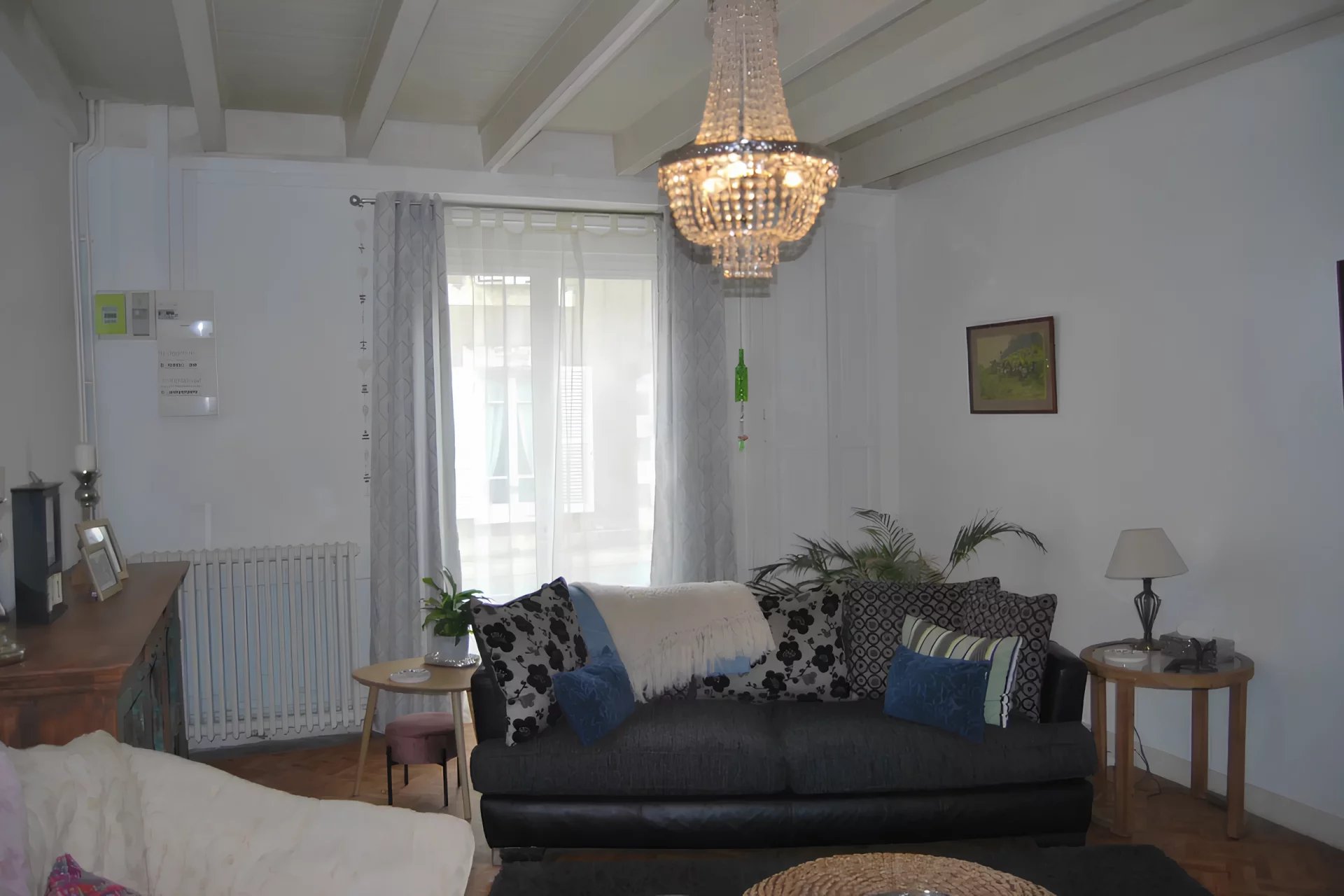 Village House in Excellent Condition – Ideal for Investors or as a Family Home, Poitou-Charentes – France – BVI83342