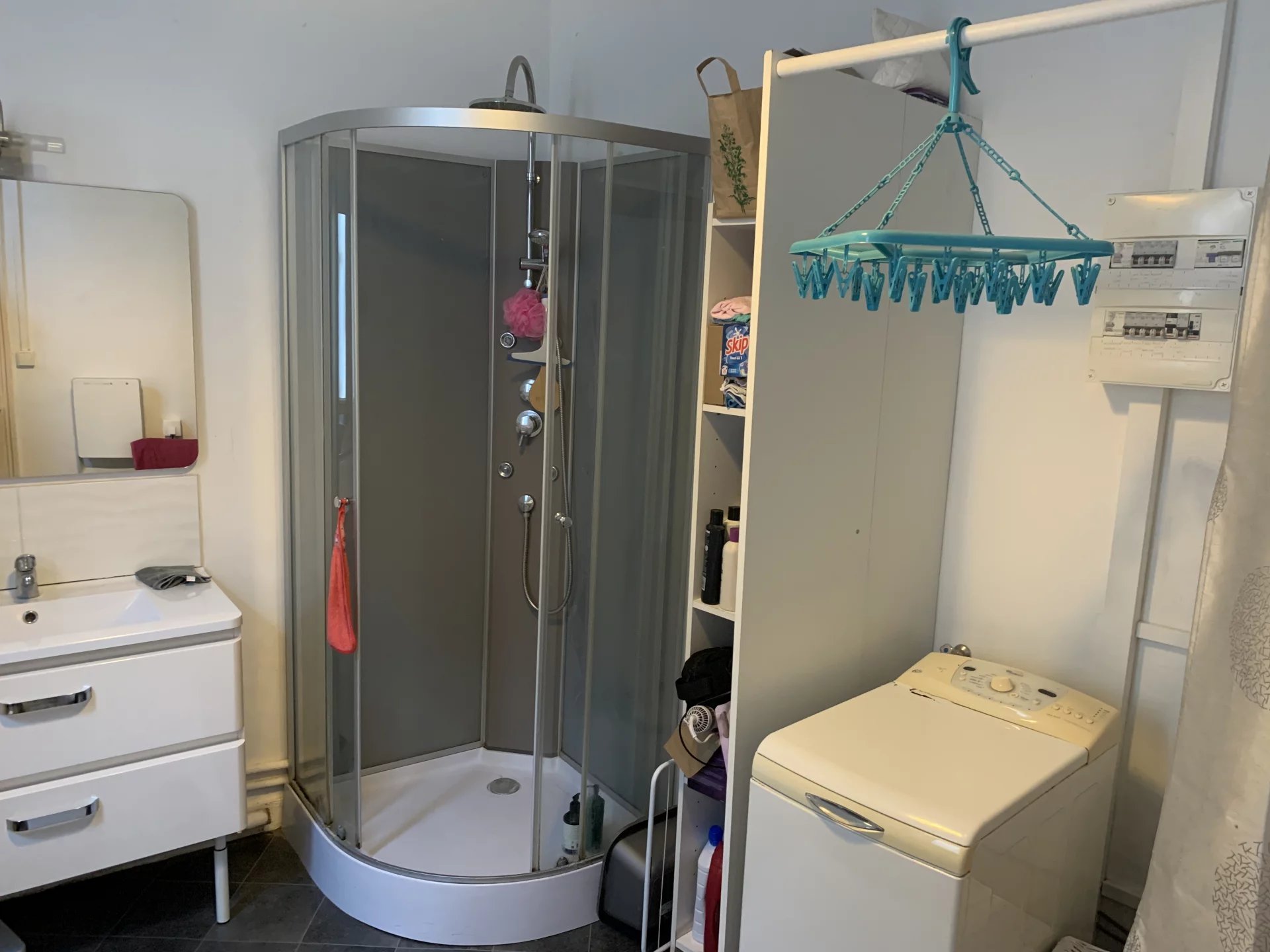 Exceptional Business and Rental Opportunity – 4 Apartments and 2 Shops in the Heart of a Vibrant Village, Aquitaine – France – BVI83242