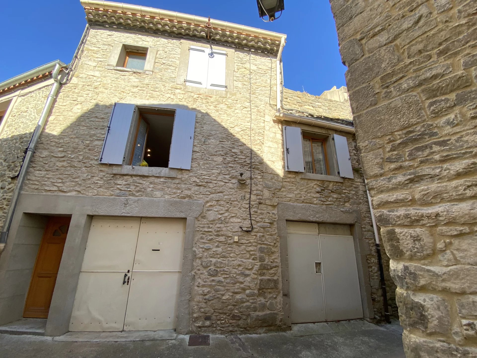 South facing exposed-stone house in historic heart of charming village close to Carcassonne, Languedoc-Roussillon – France – BVI83101