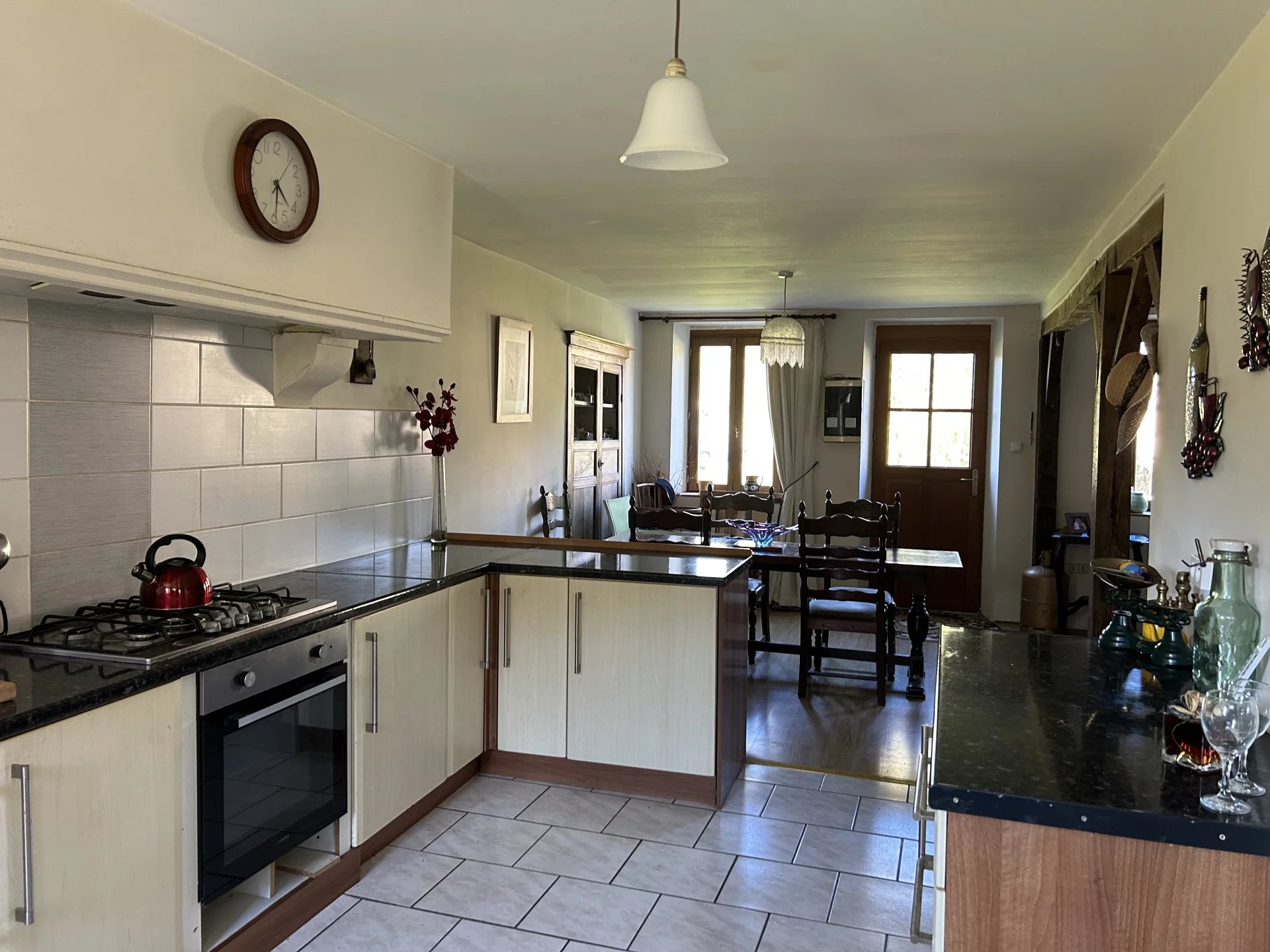 Pretty hamlet house with charm and character, Limousin – France – BVI83003