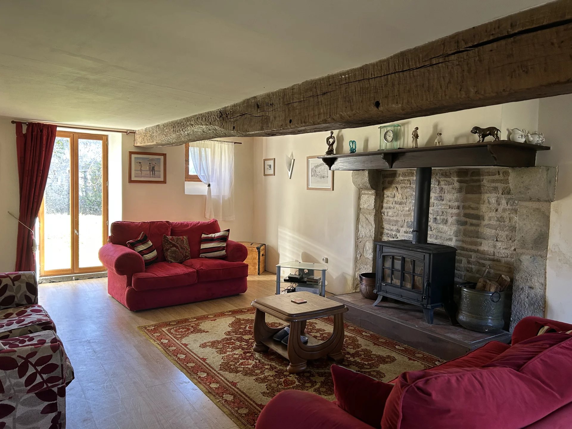 Pretty hamlet house with charm and character, Limousin – France – BVI83003