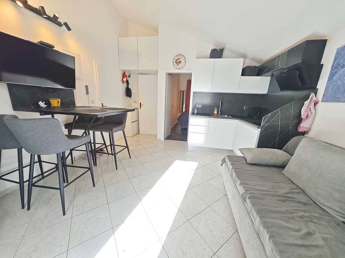 1 bedroom apartment in Malinska-Dubašnica, Croatia – 103512