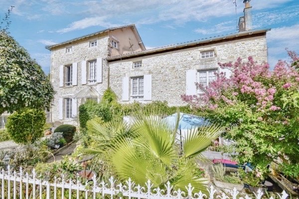 5 bedroom maison de village in Vouleme, Vienne, France – 310E0814F5914AD8