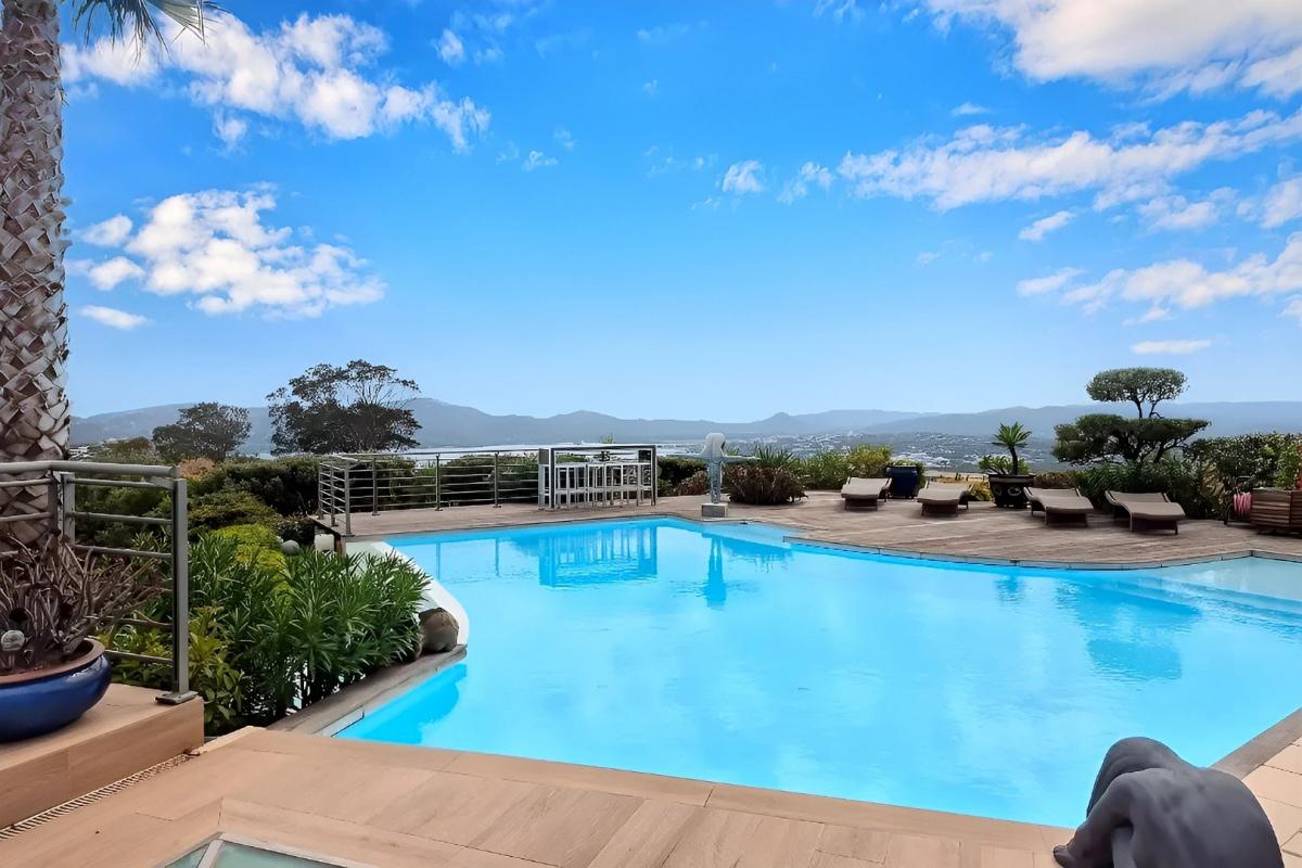 6 bedroom t6 et plus in Porto Vecchio, Corse-du-Sud, France