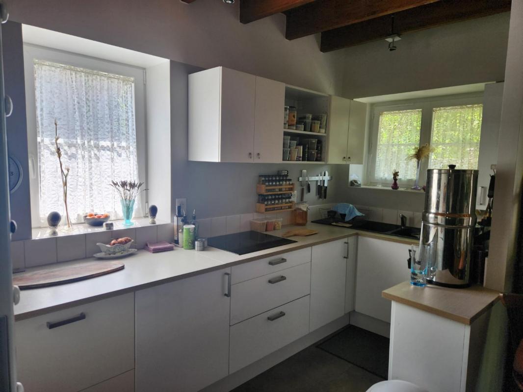 4 bedroom maison in Manot, Charente, France