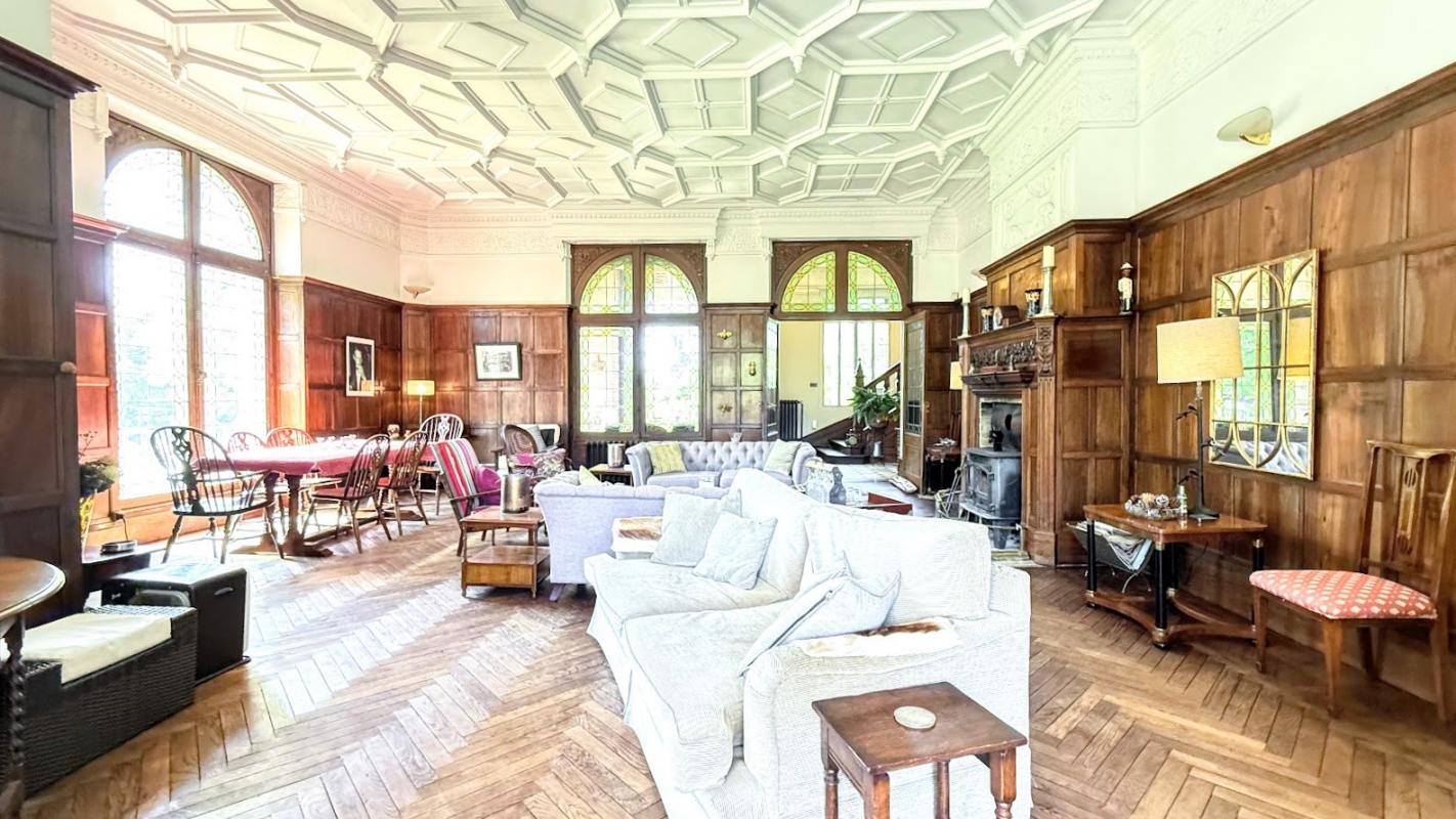 8 bedroom chateau in Montauban, Tarn-et-Garonne, France – 180C648C4A904D11