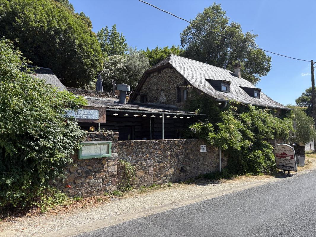 2 bedroom maison in Juillac, Corrèze, France – 931AE40633CD4BF6