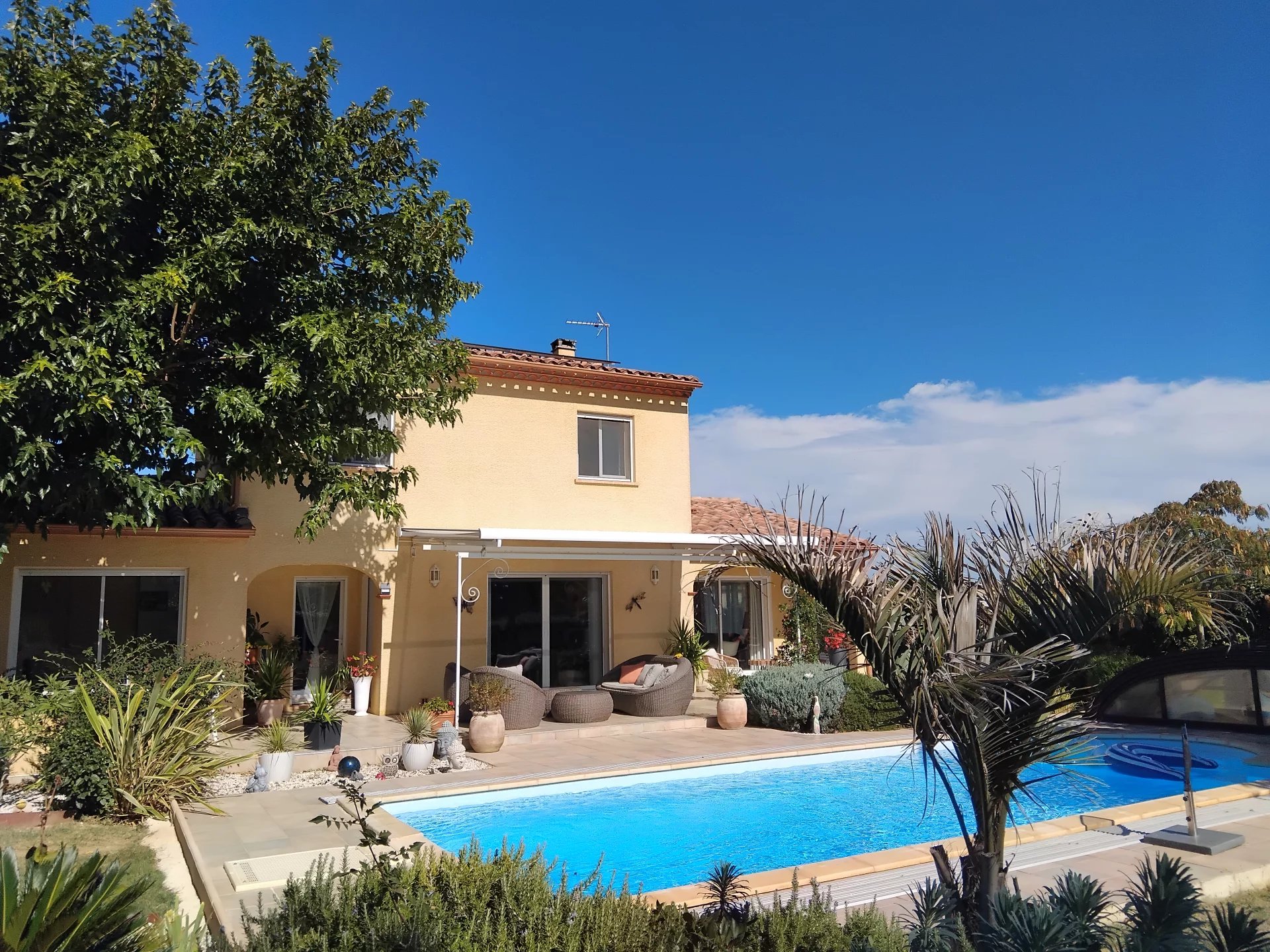 Pepieux: 4-bedroom house with double garage, garden and pool, Languedoc-Roussillon – France – BVI83100